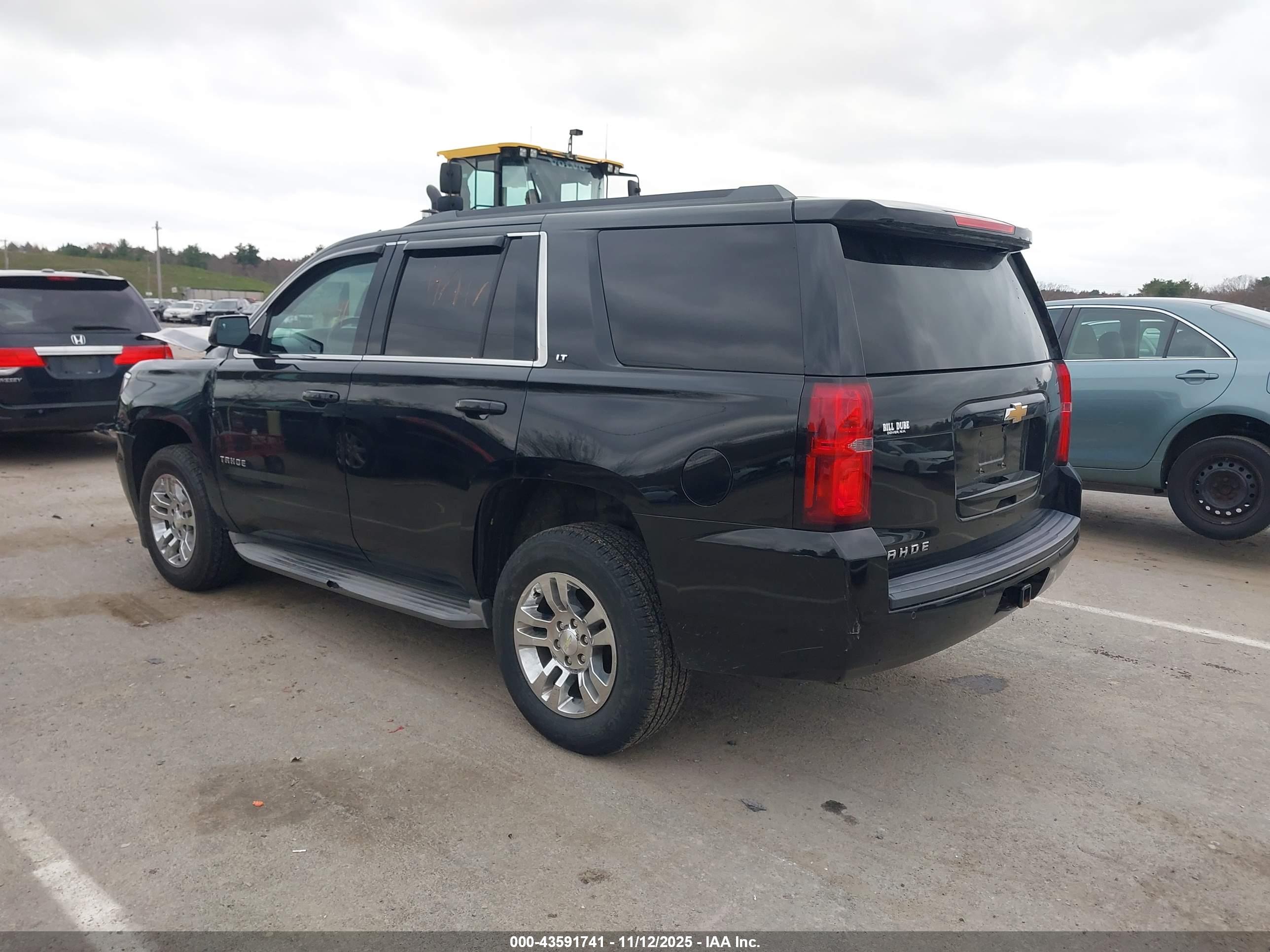 CHEVROLET TAHOE image 3