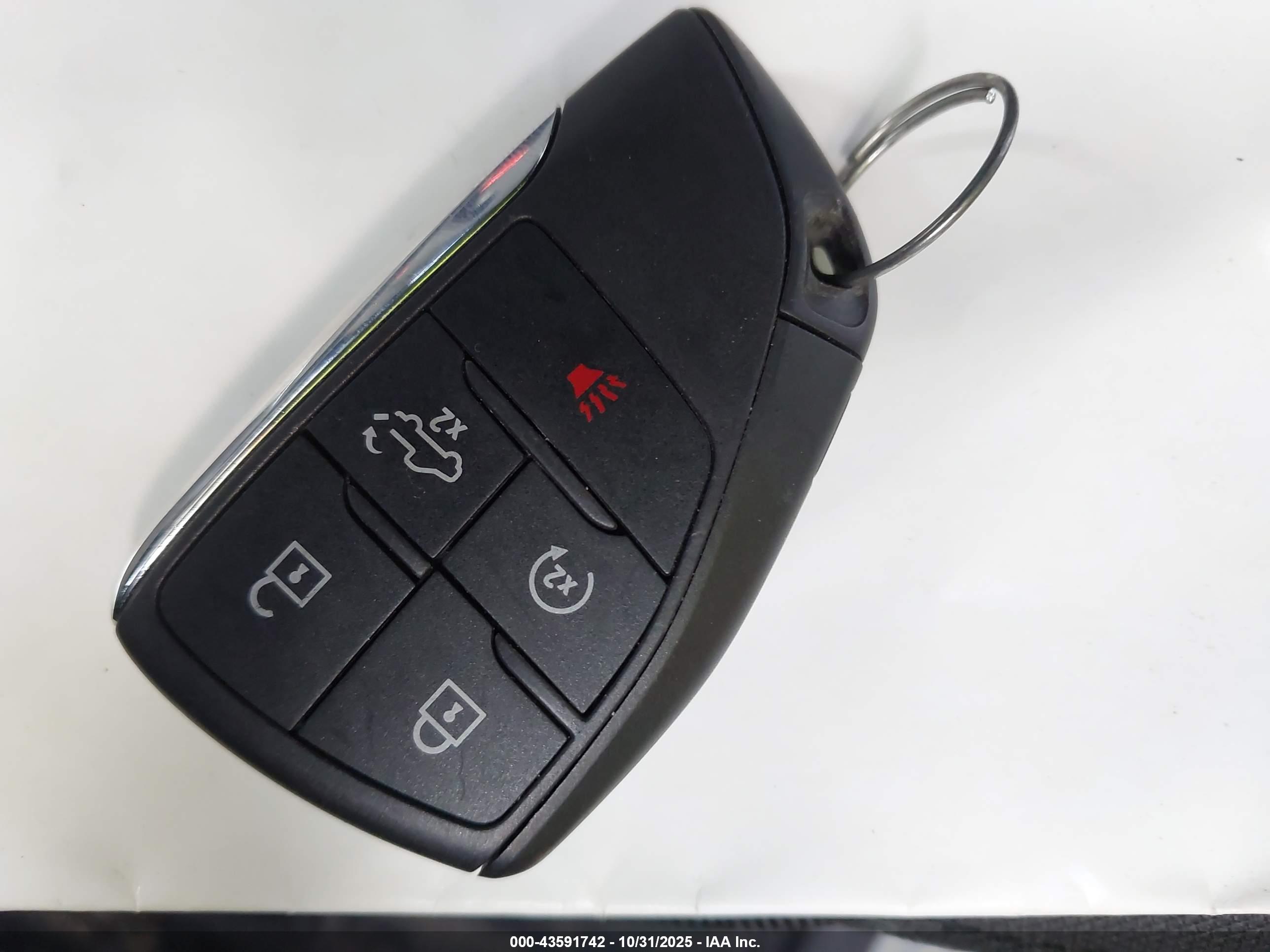 GMC SIERRA image 11