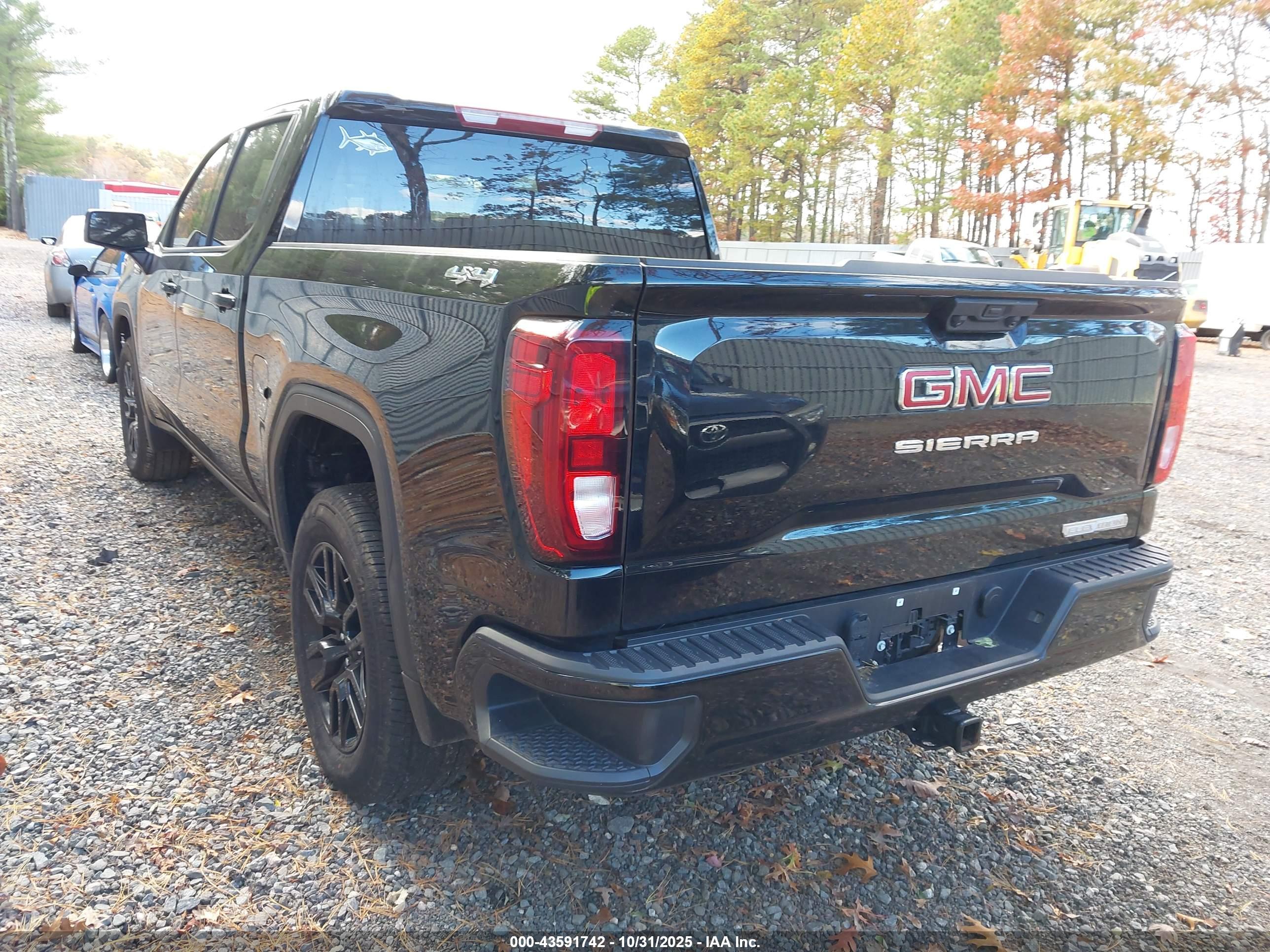 GMC SIERRA image 3
