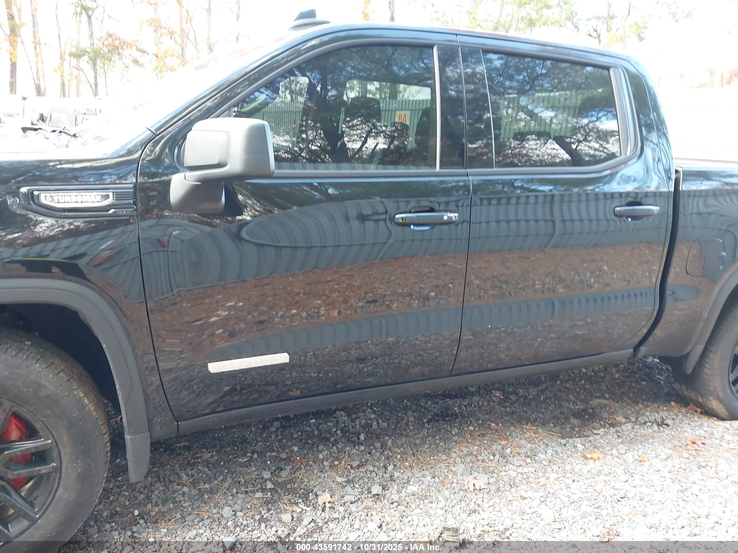 GMC SIERRA image 6