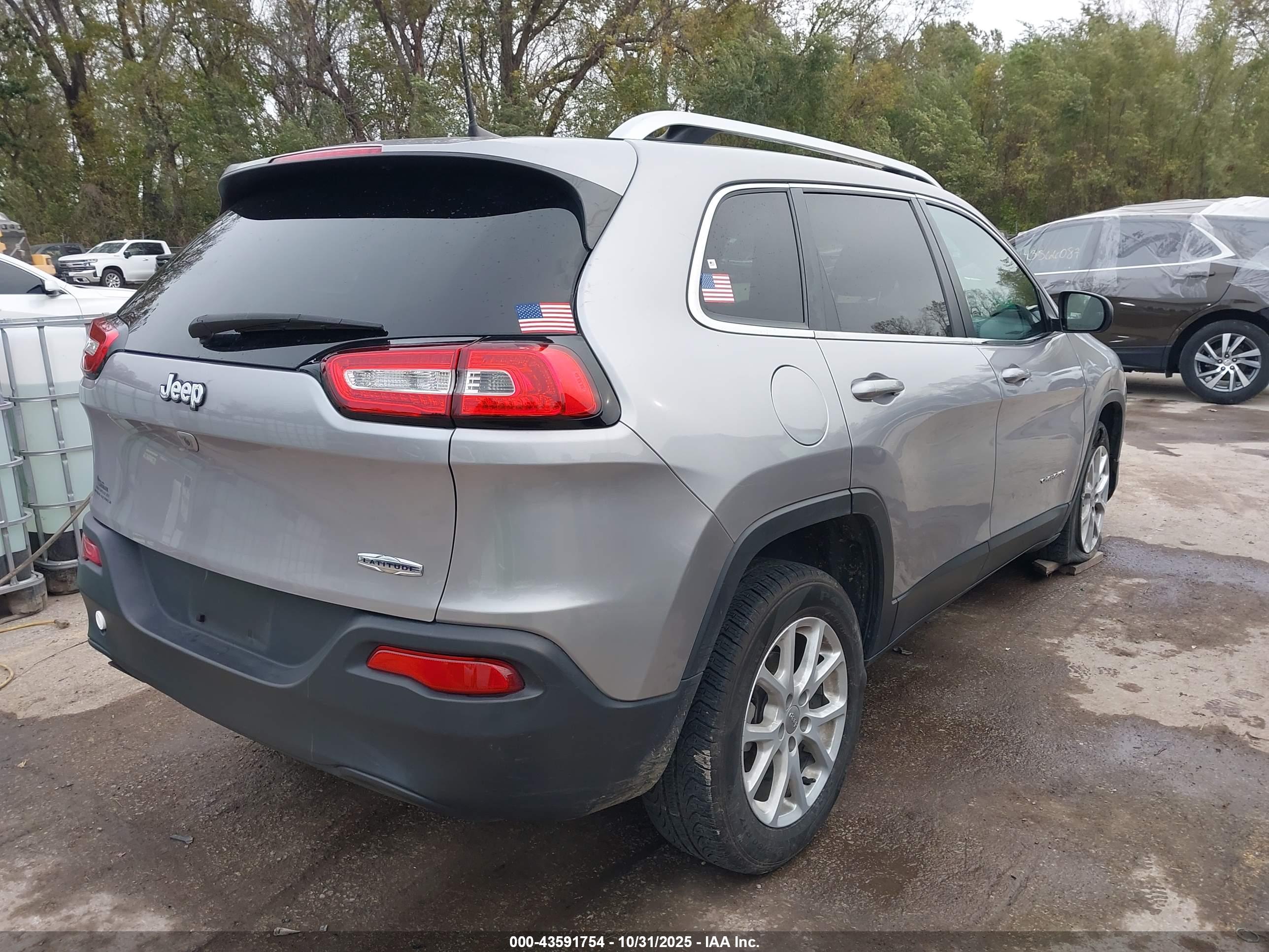 JEEP CHEROKEE image 4