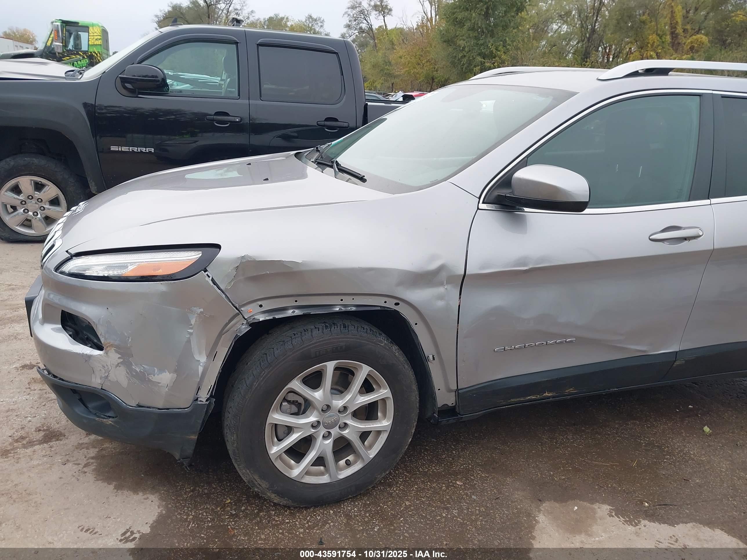JEEP CHEROKEE image 6