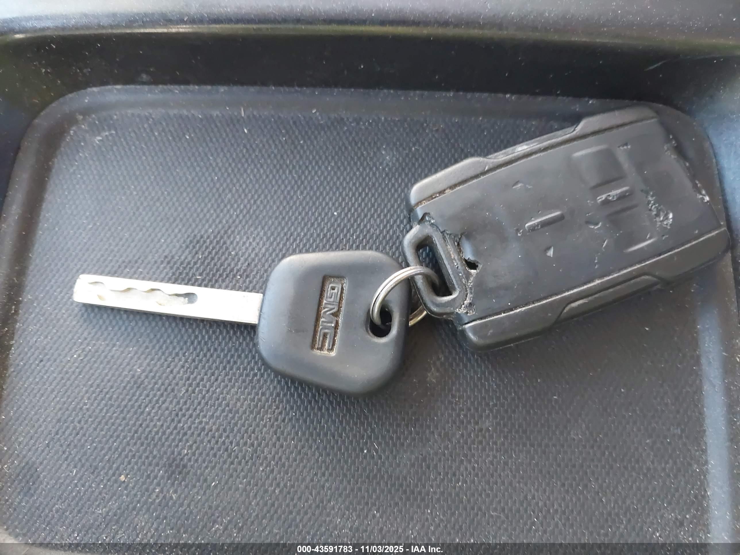 GMC SIERRA image 11