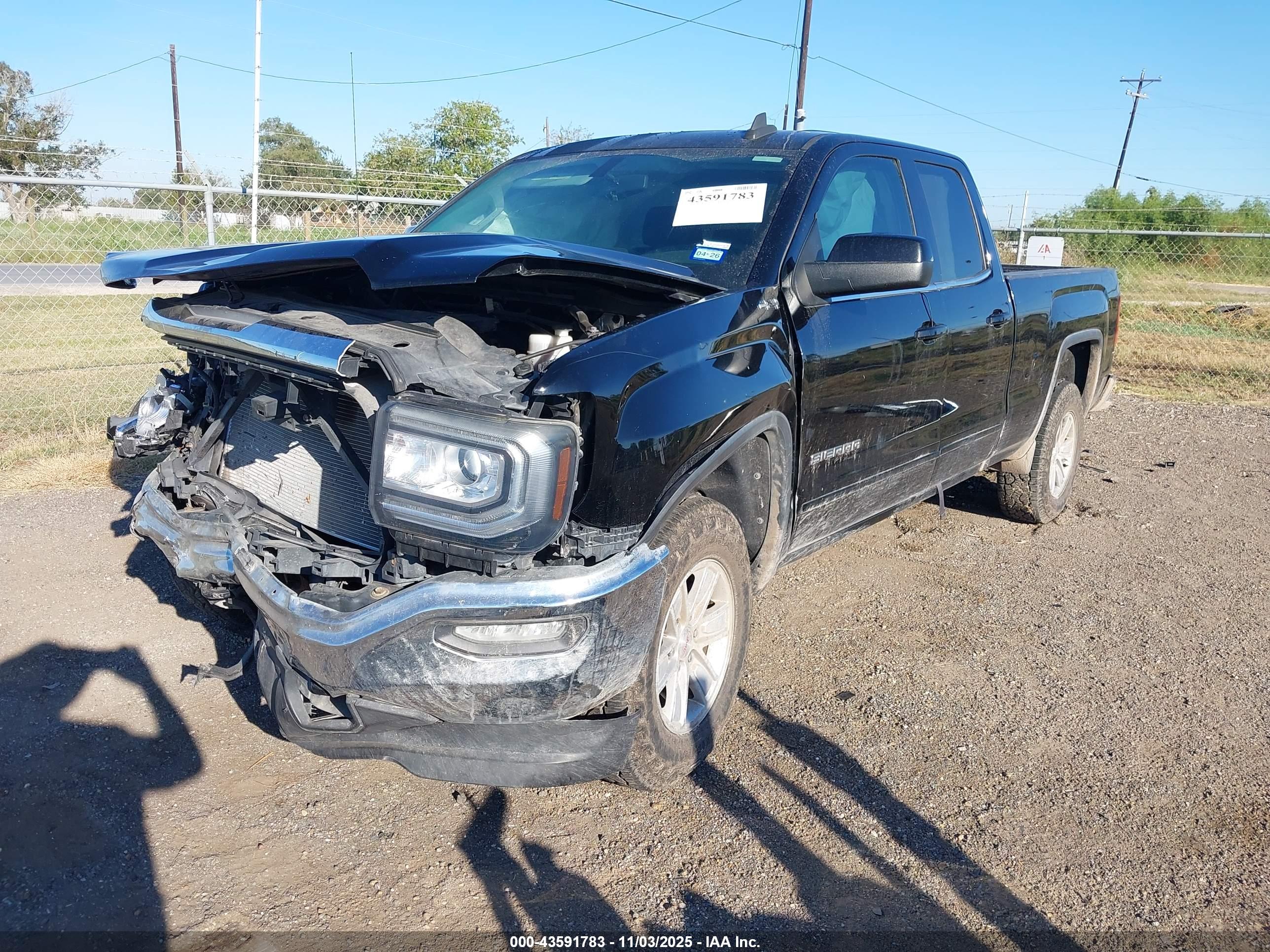 GMC SIERRA image 2