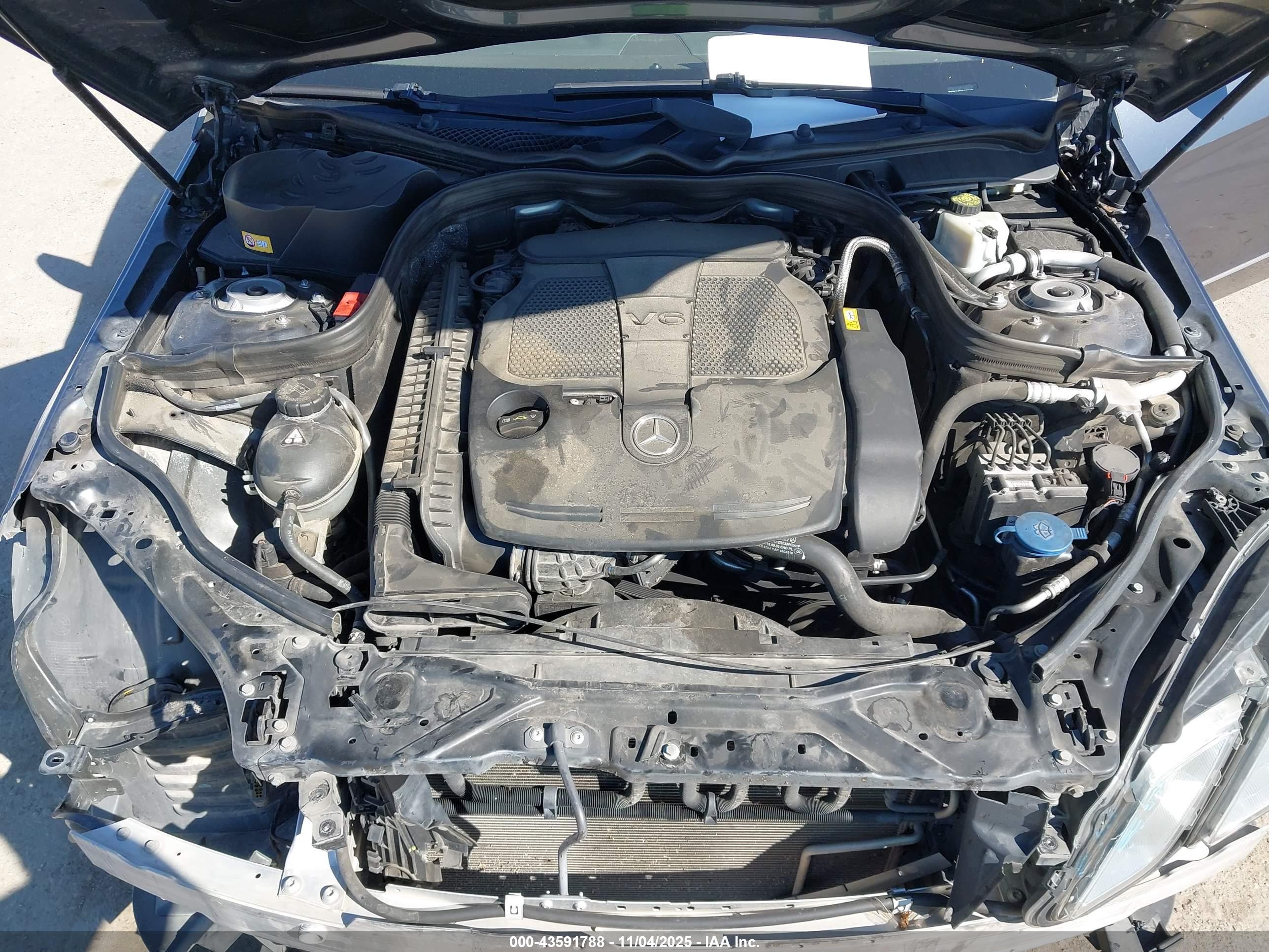 MERCEDES-BENZ E image 10
