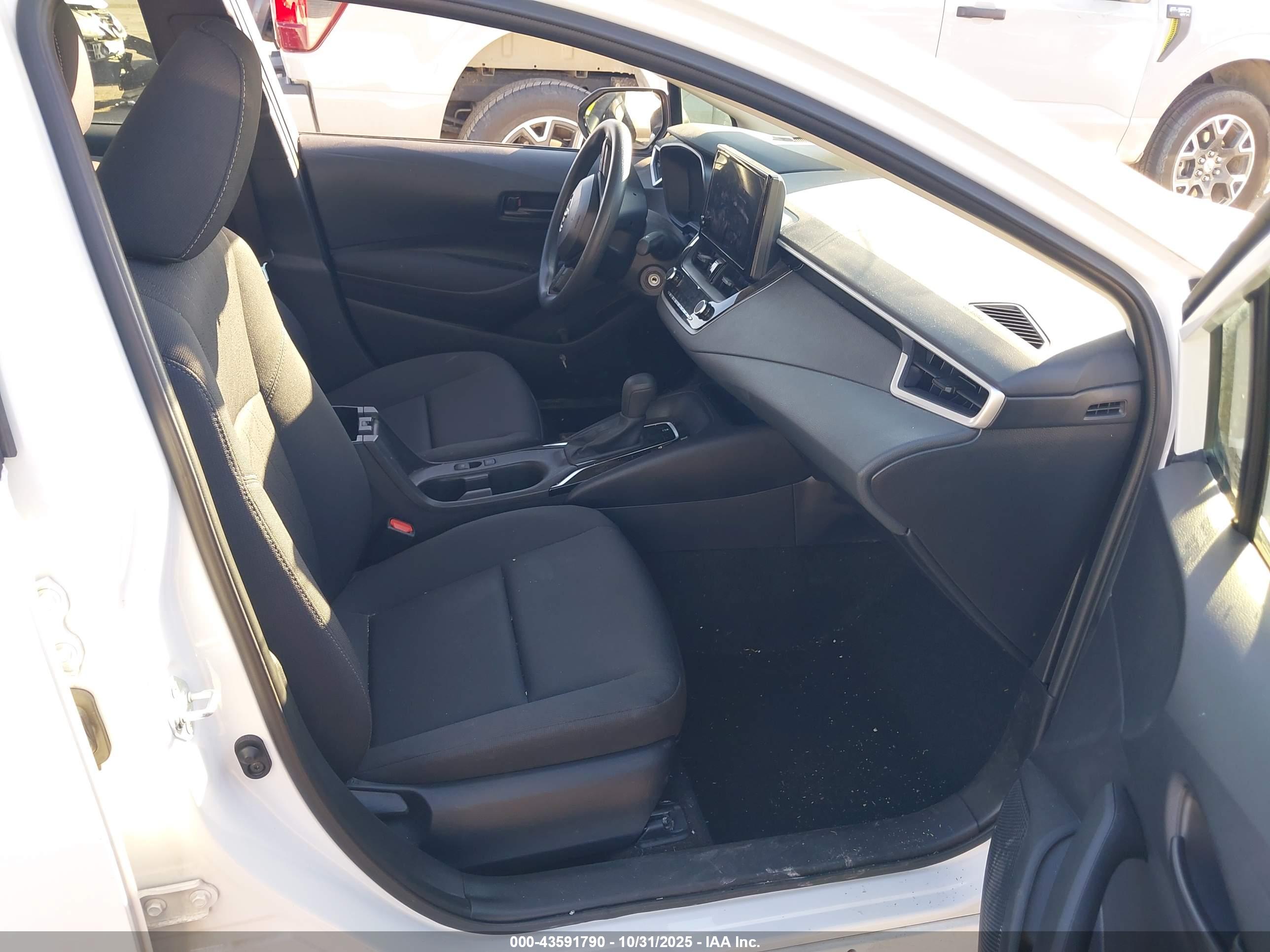 TOYOTA COROLLA image 5