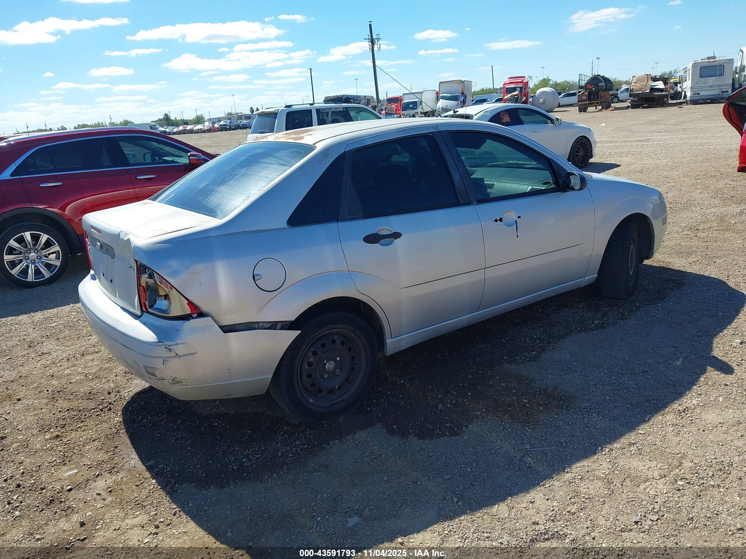FORD FOCUS image 4