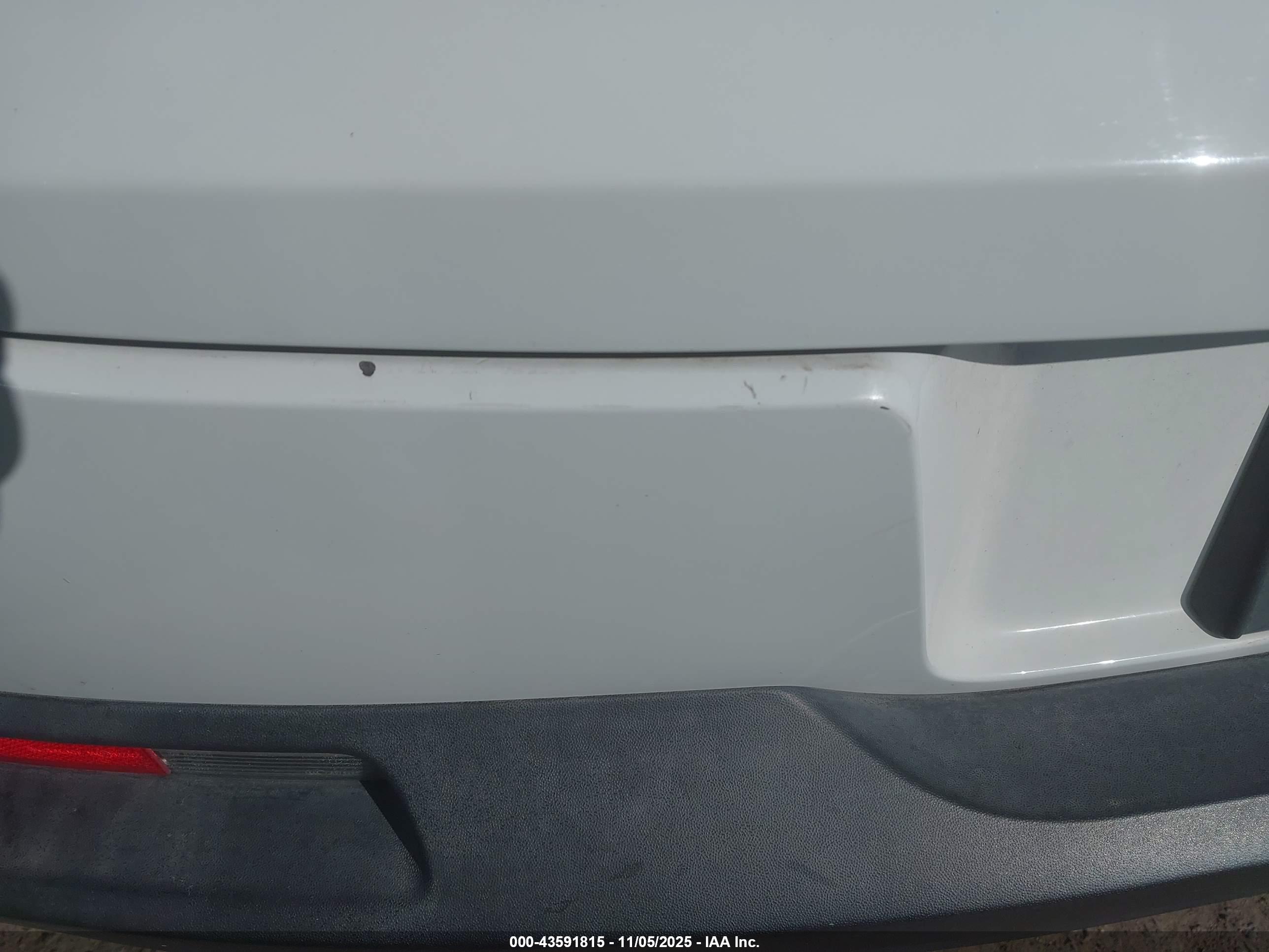 VOLKSWAGEN TIGUAN image 6