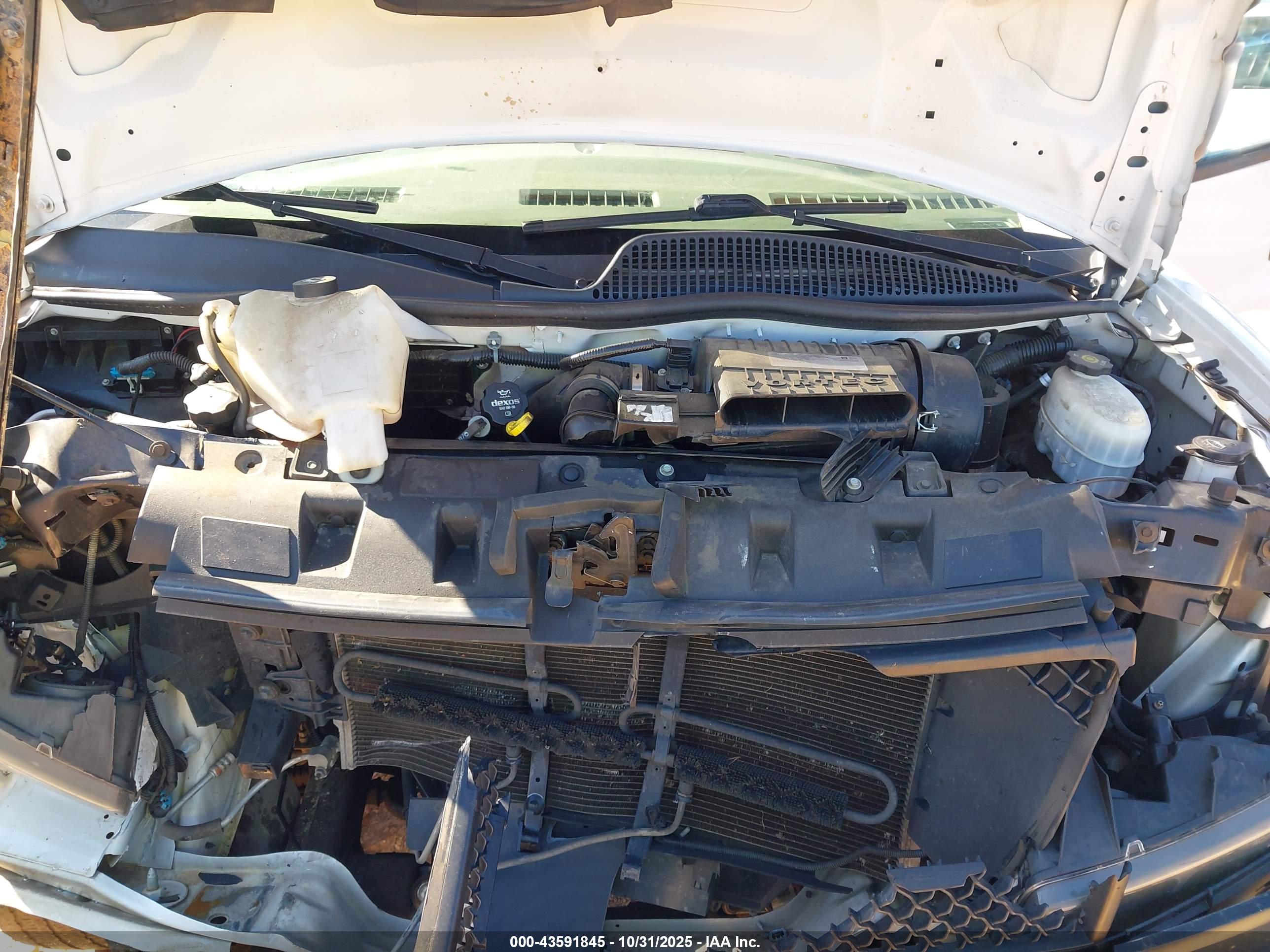 CHEVROLET EXPRESS image 10