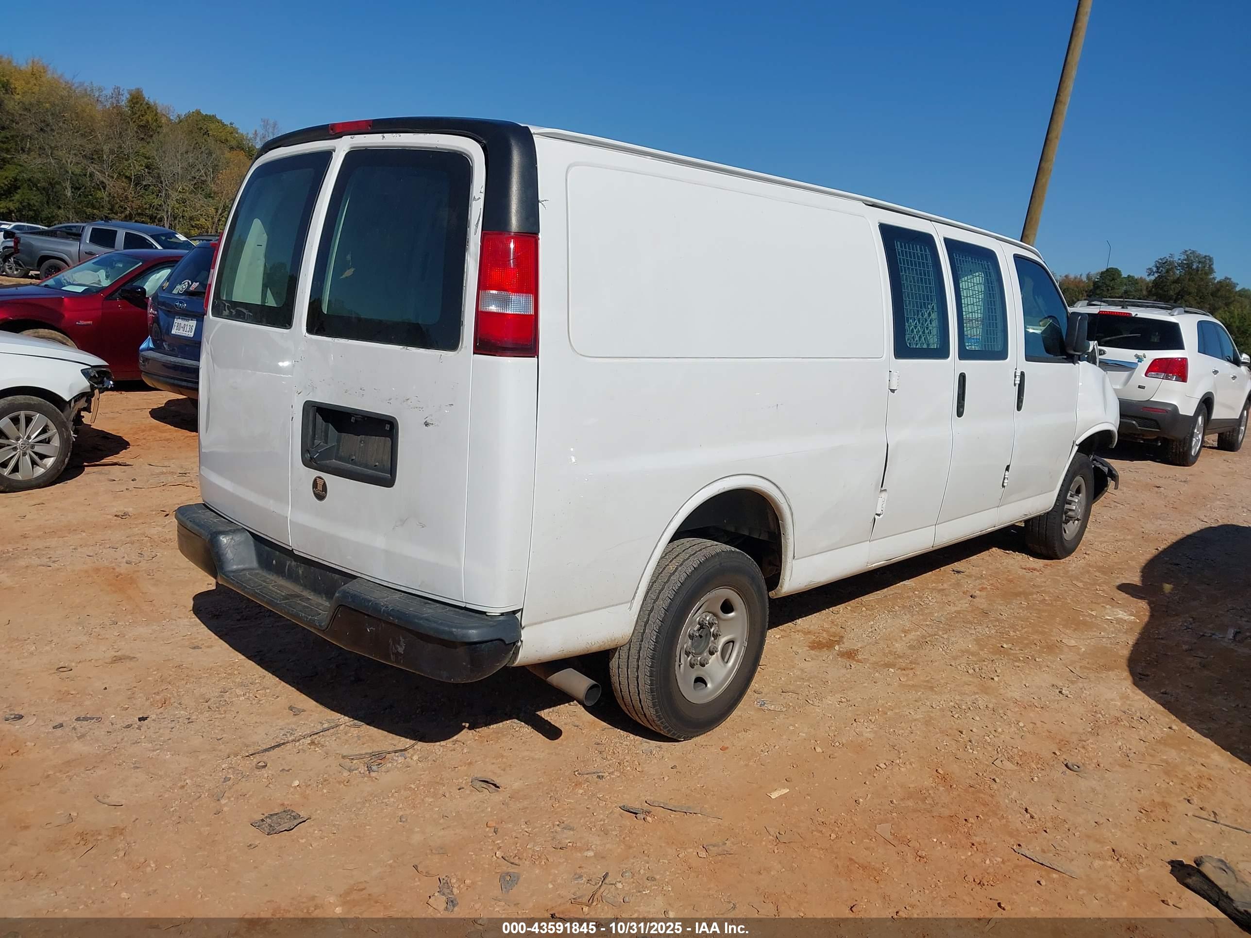CHEVROLET EXPRESS image 4