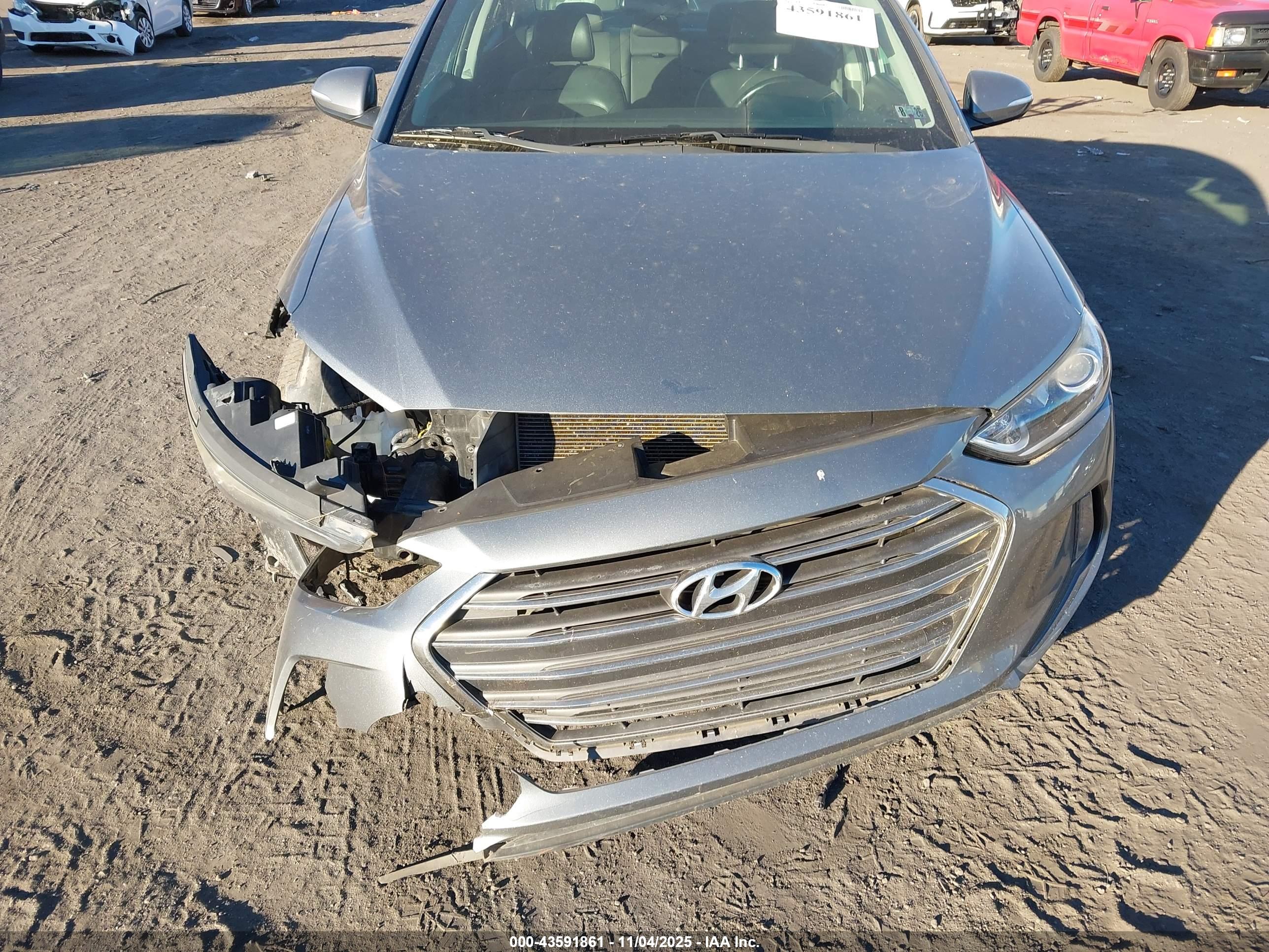 HYUNDAI ELANTRA image 6