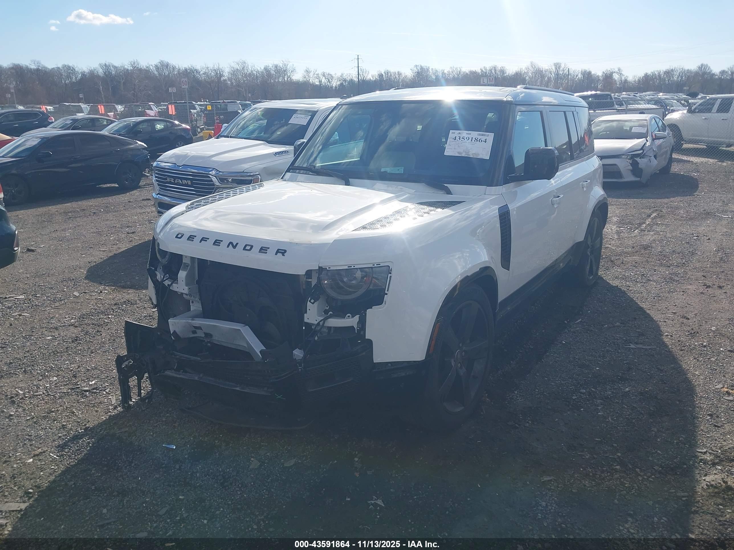 LAND ROVER image 2