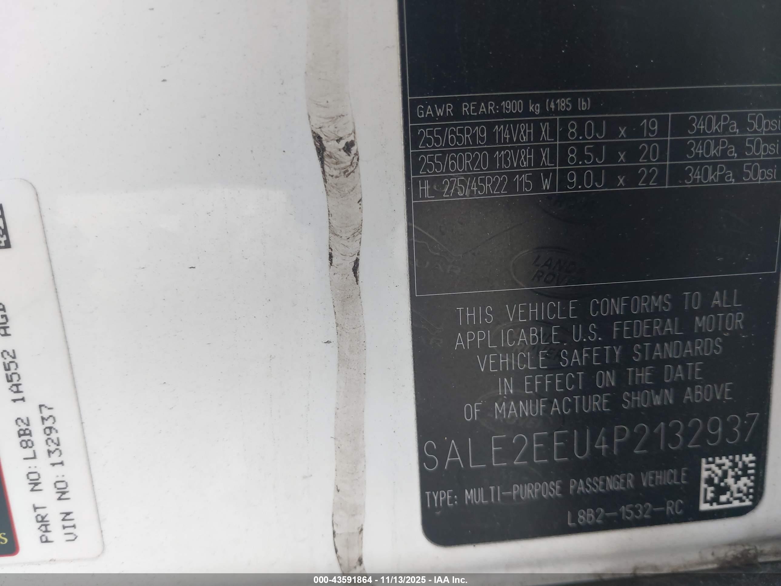 LAND ROVER image 9