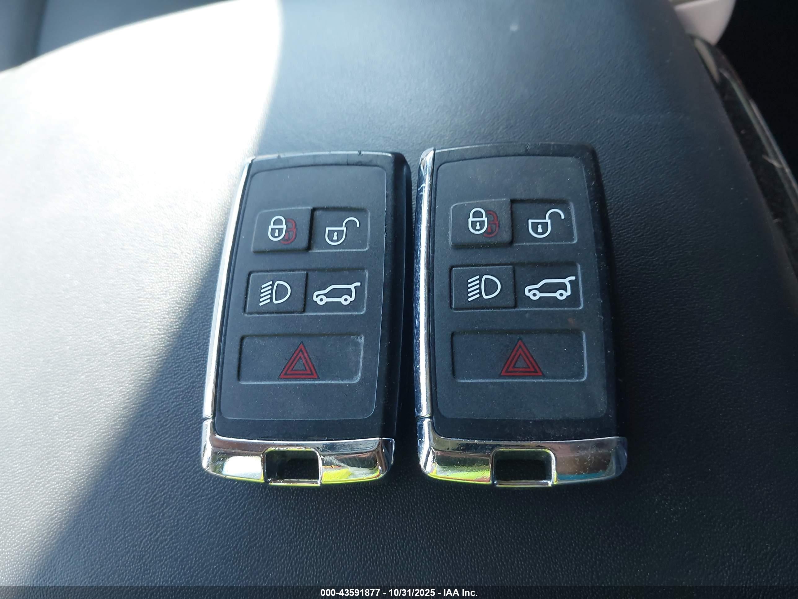 LAND ROVER image 11