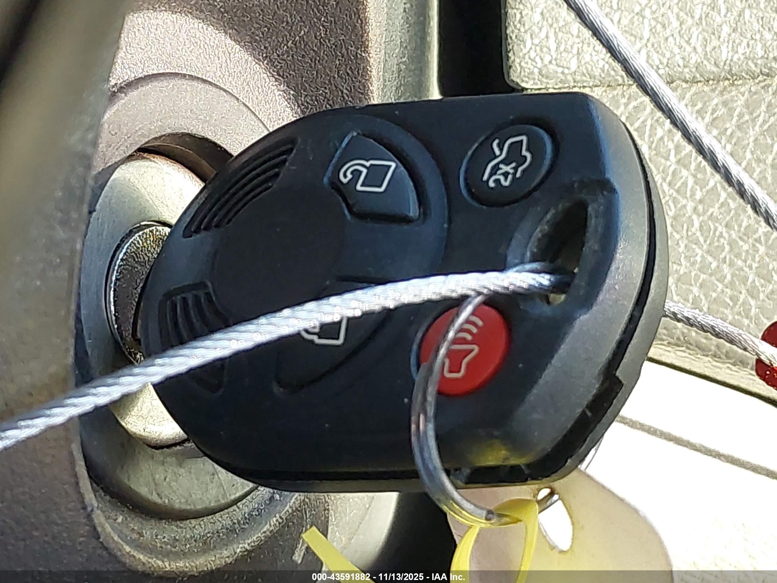 FORD FUSION image 11