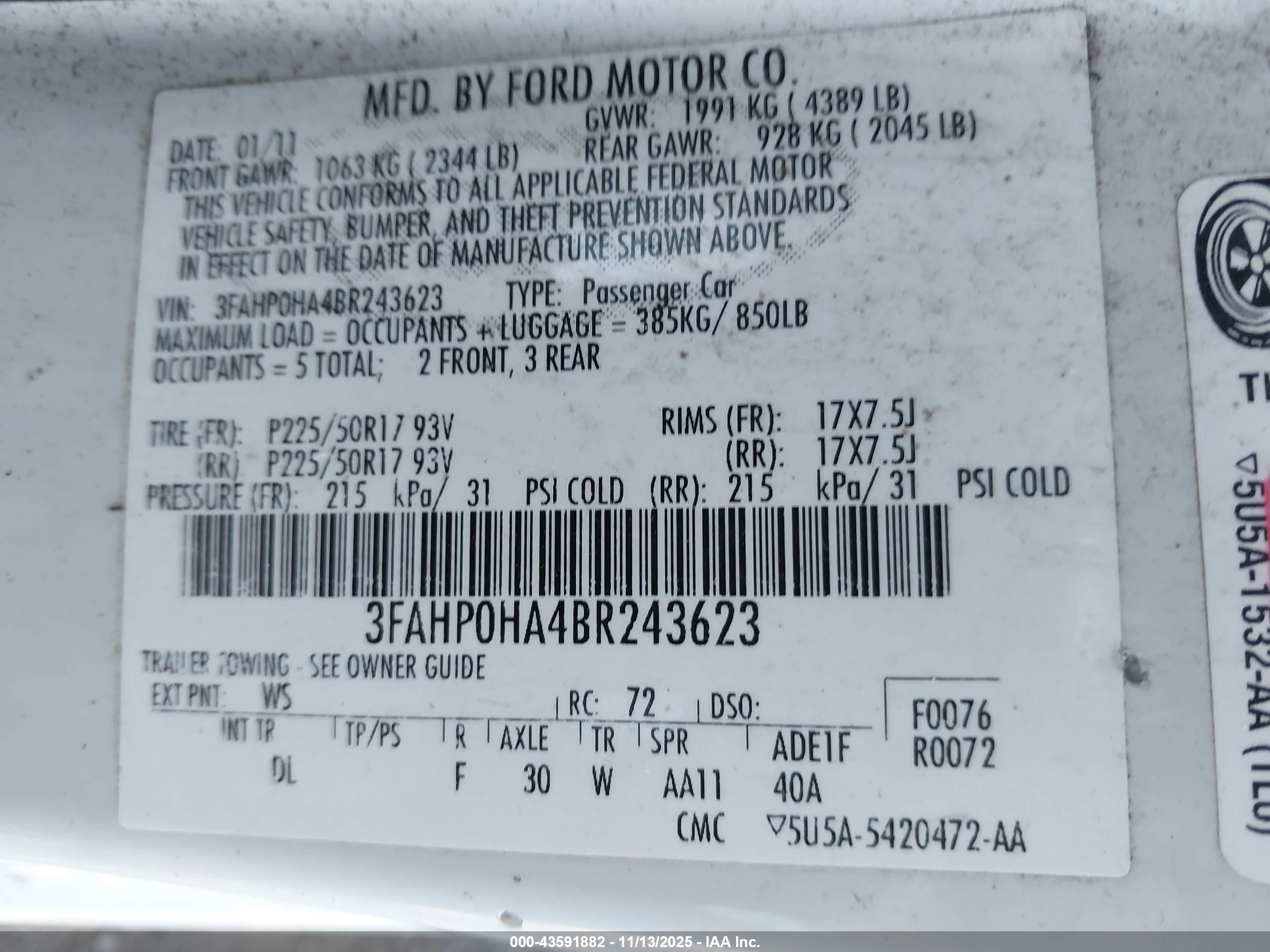 FORD FUSION image 9