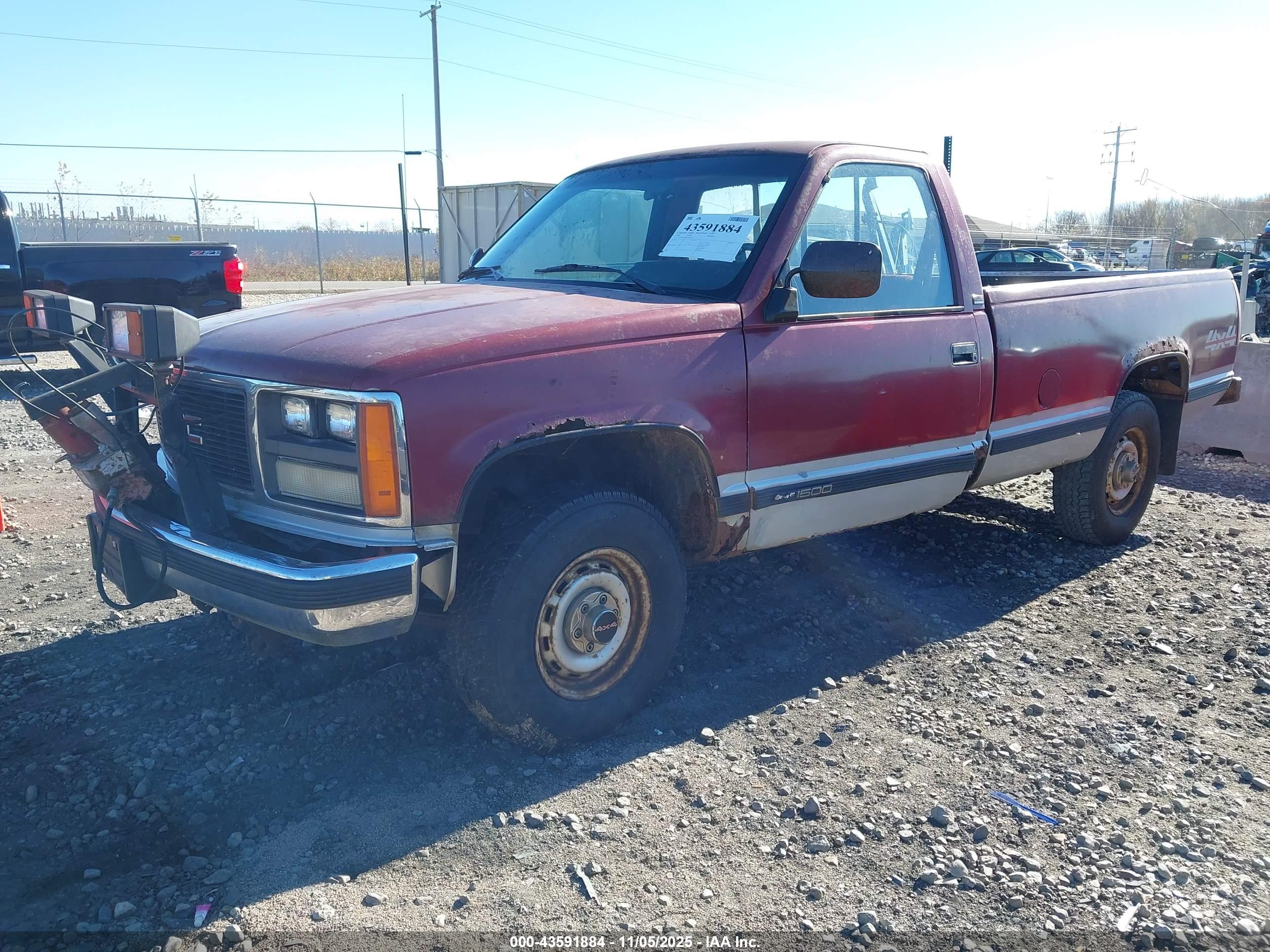 GMC SIERRA image 2