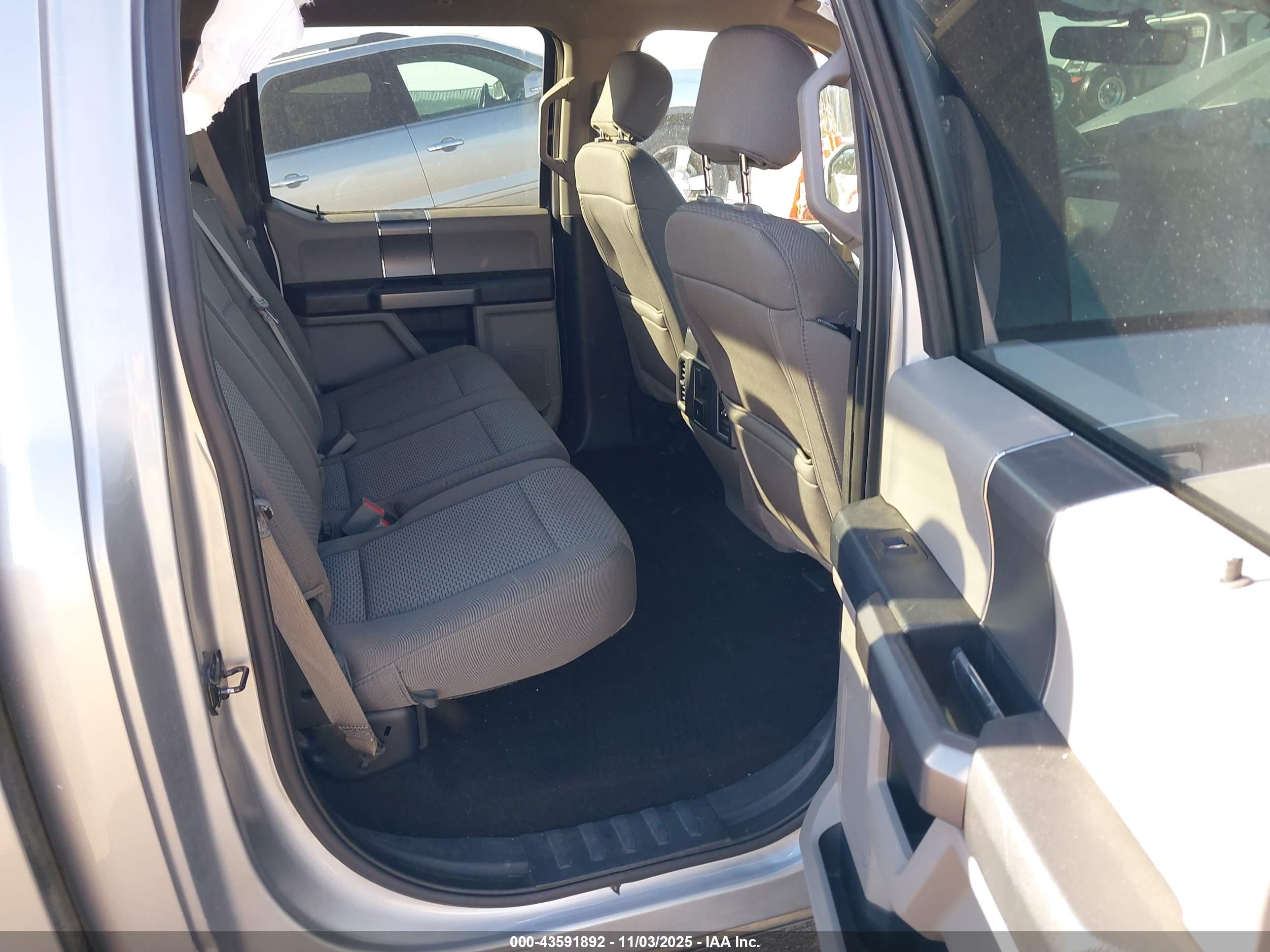 FORD F-150 image 8