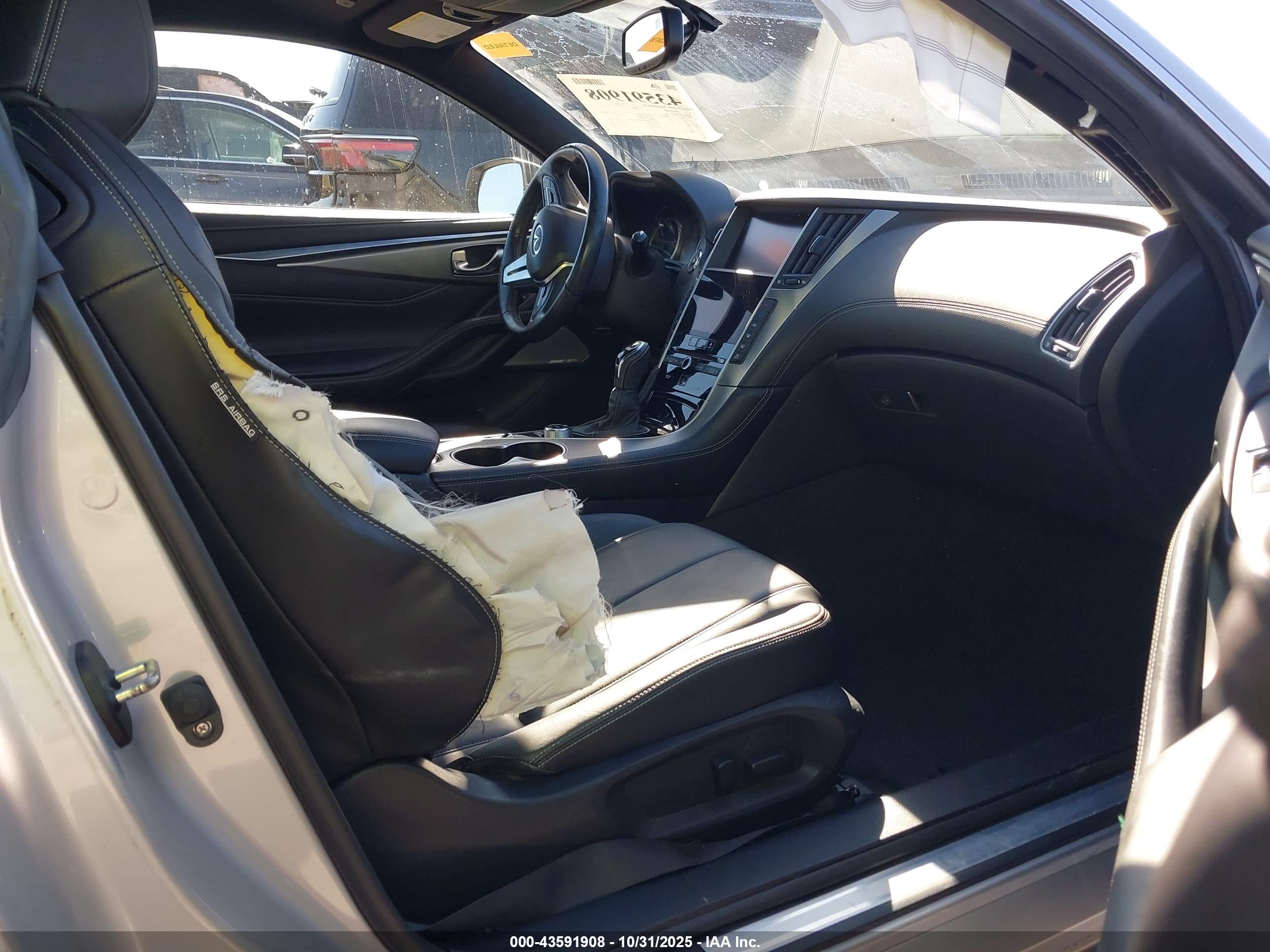 INFINITI Q60 image 5