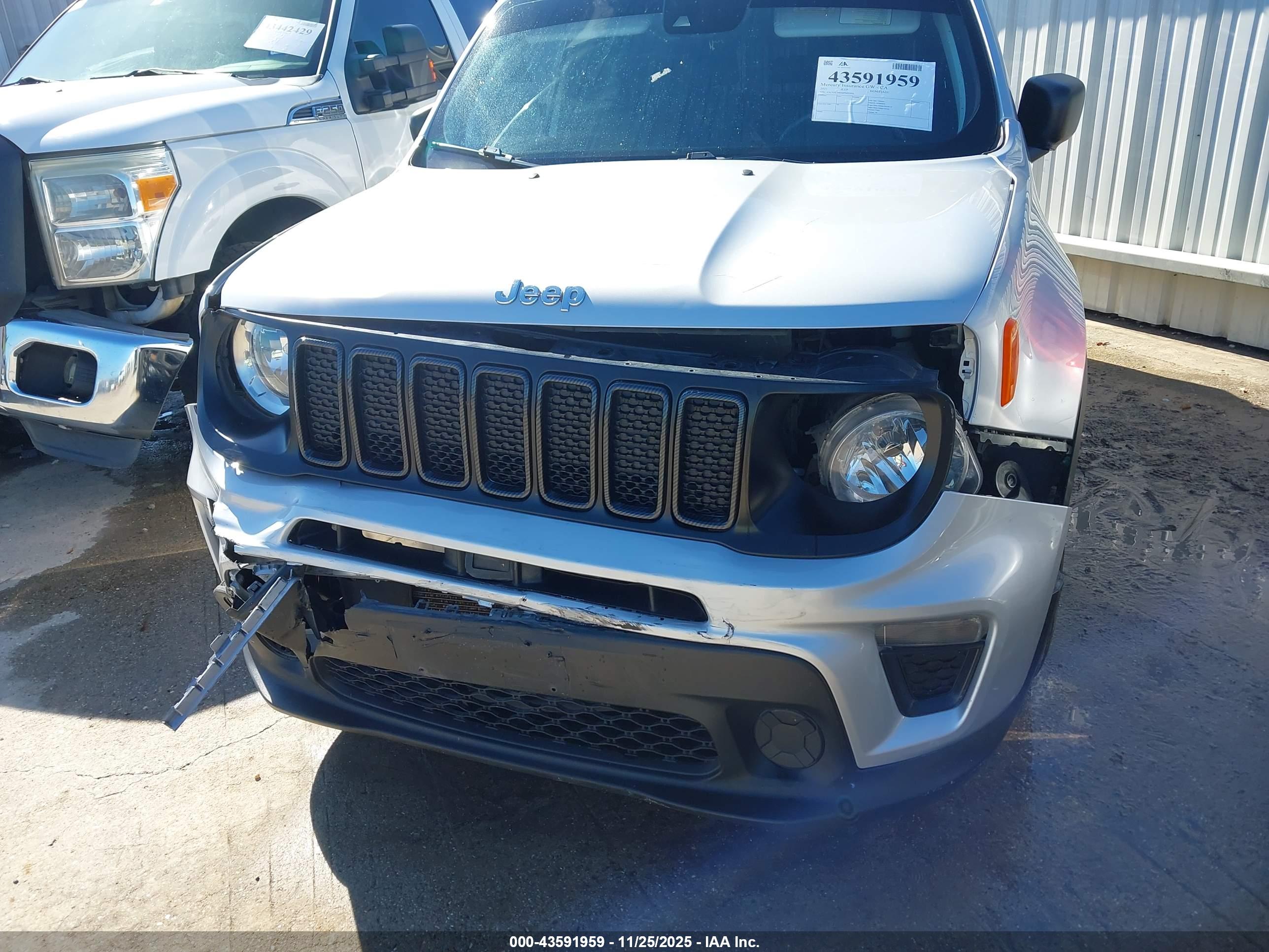 JEEP RENEGADE image 6