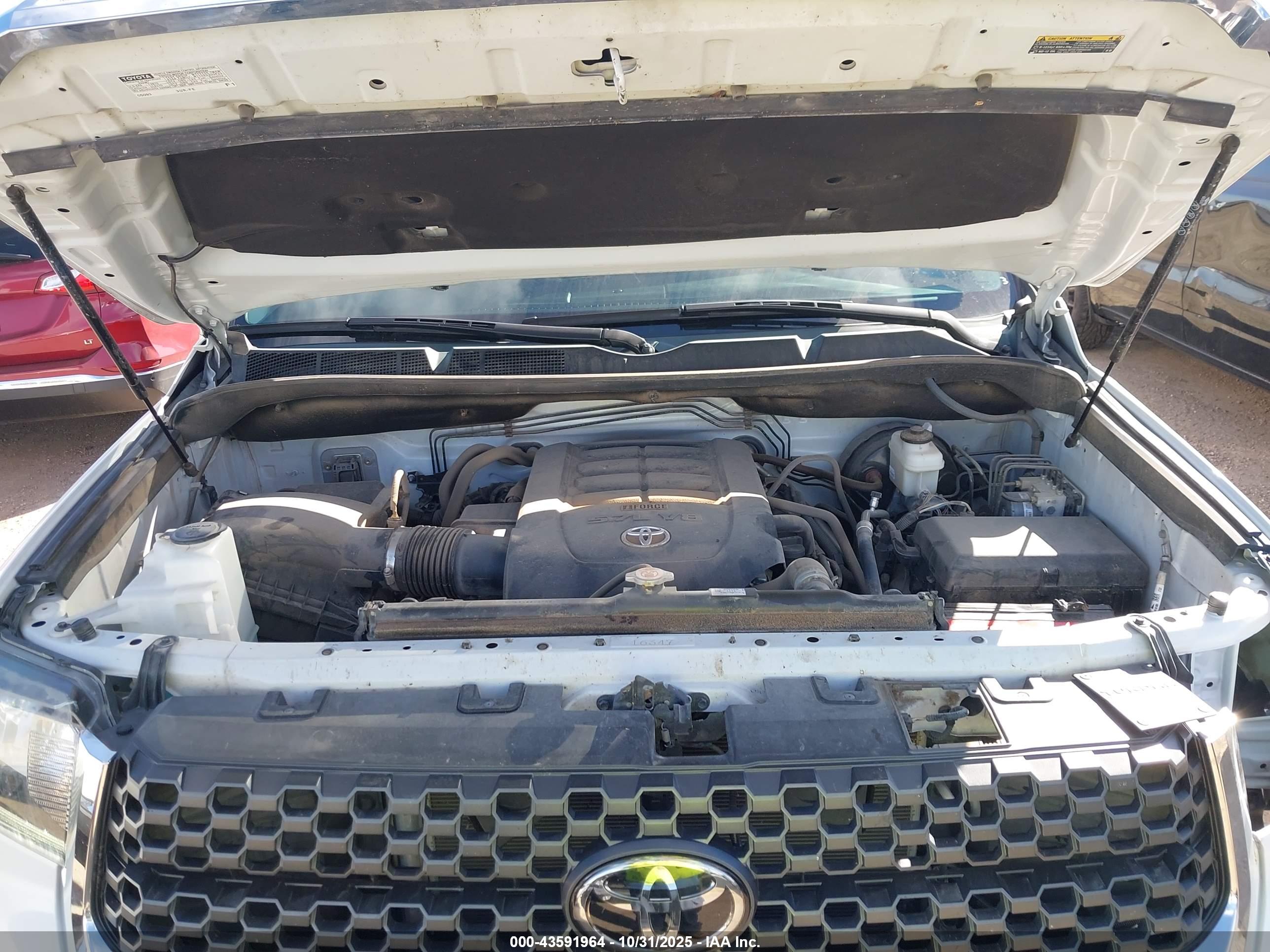 TOYOTA TUNDRA image 10