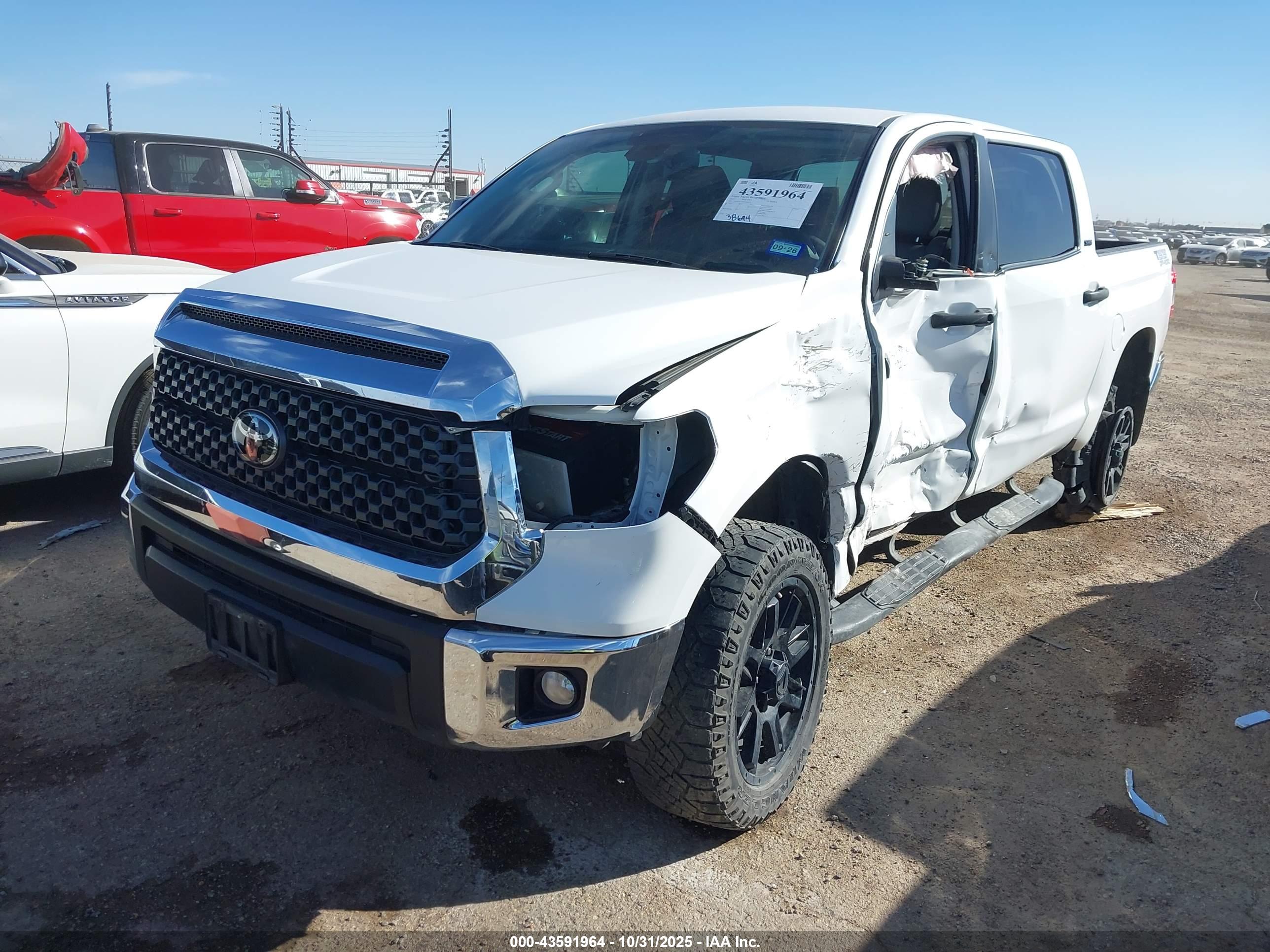 TOYOTA TUNDRA image 2