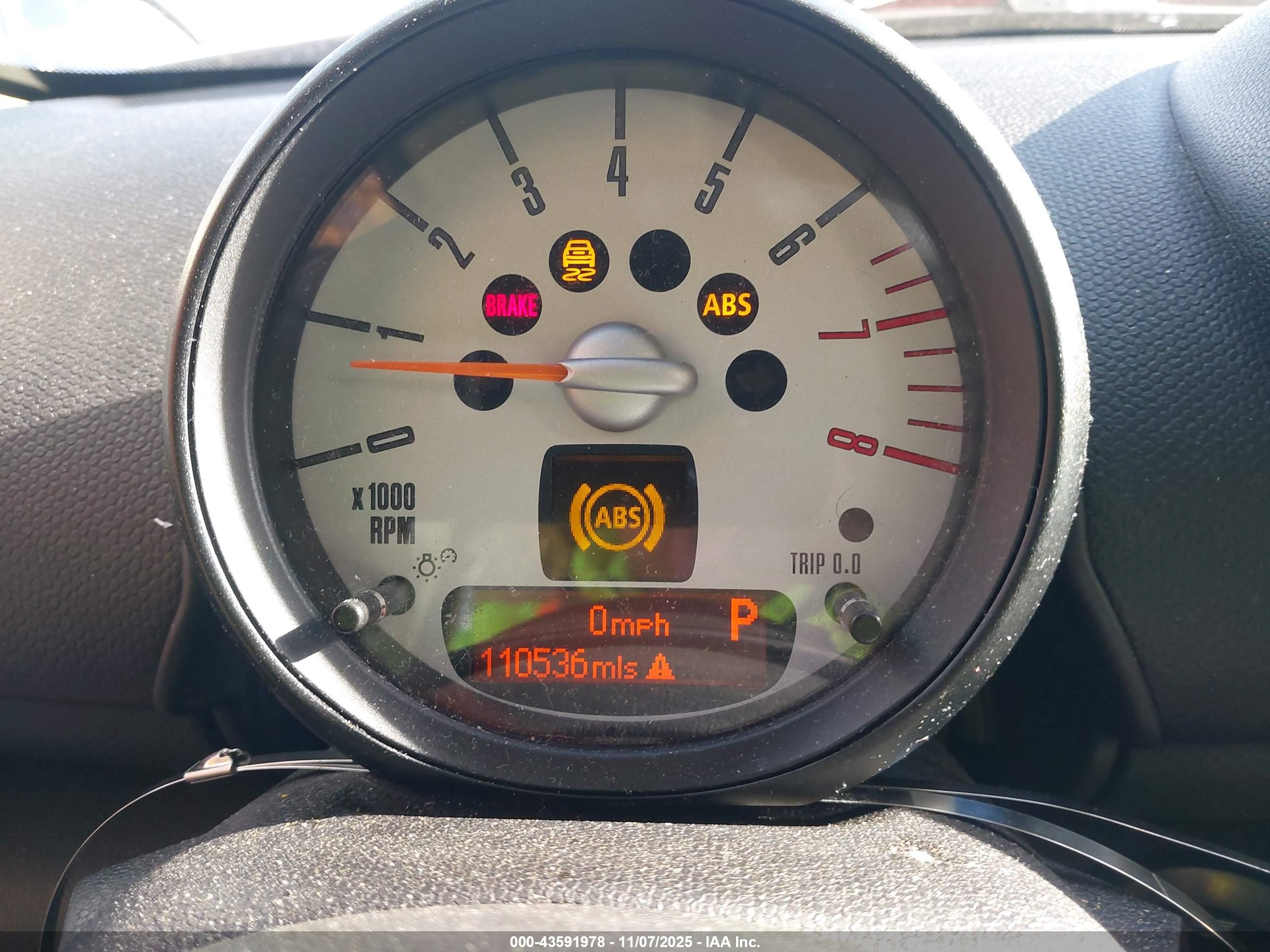 MINI COUNTRYMAN image 7