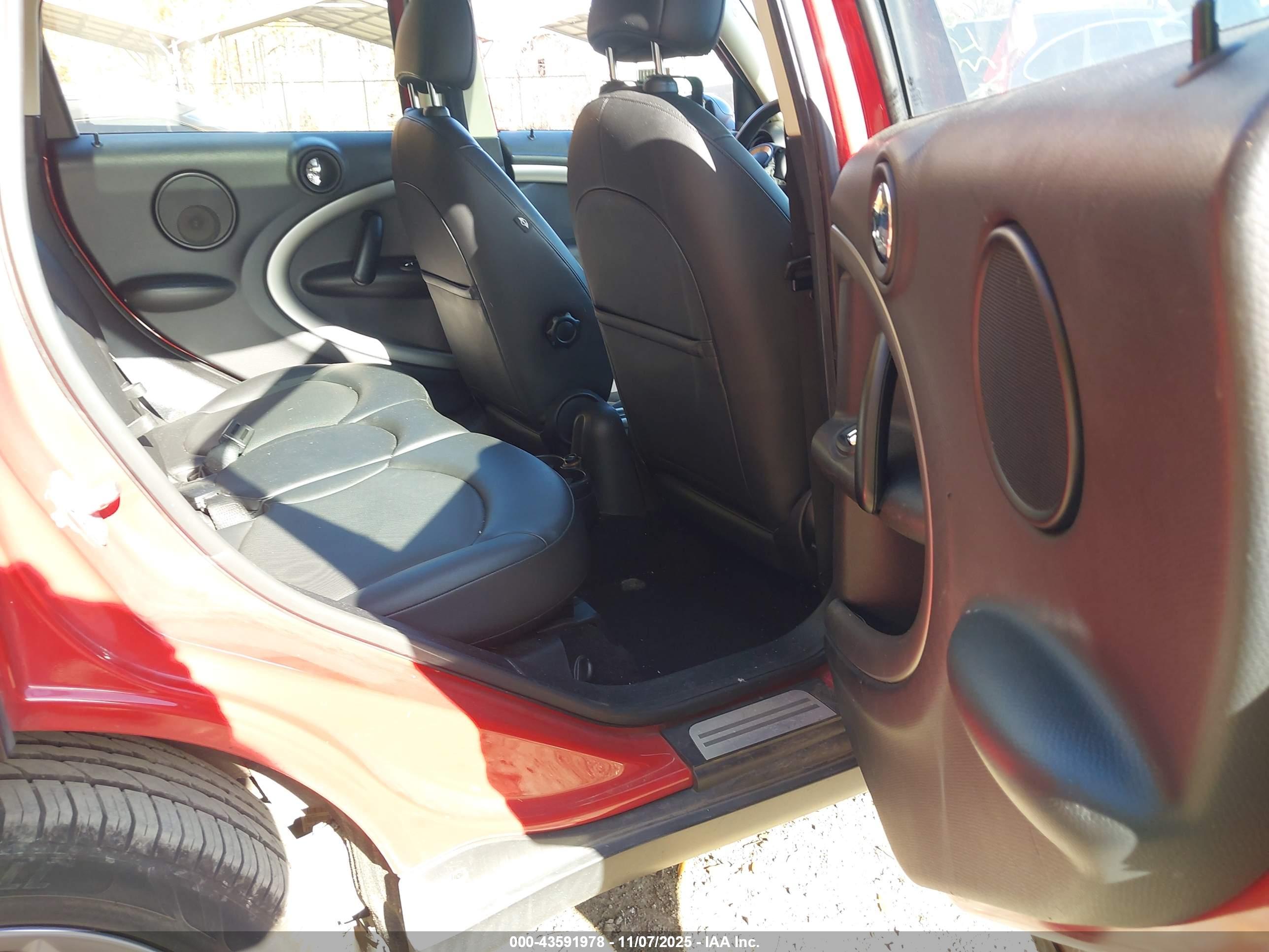 MINI COUNTRYMAN image 8