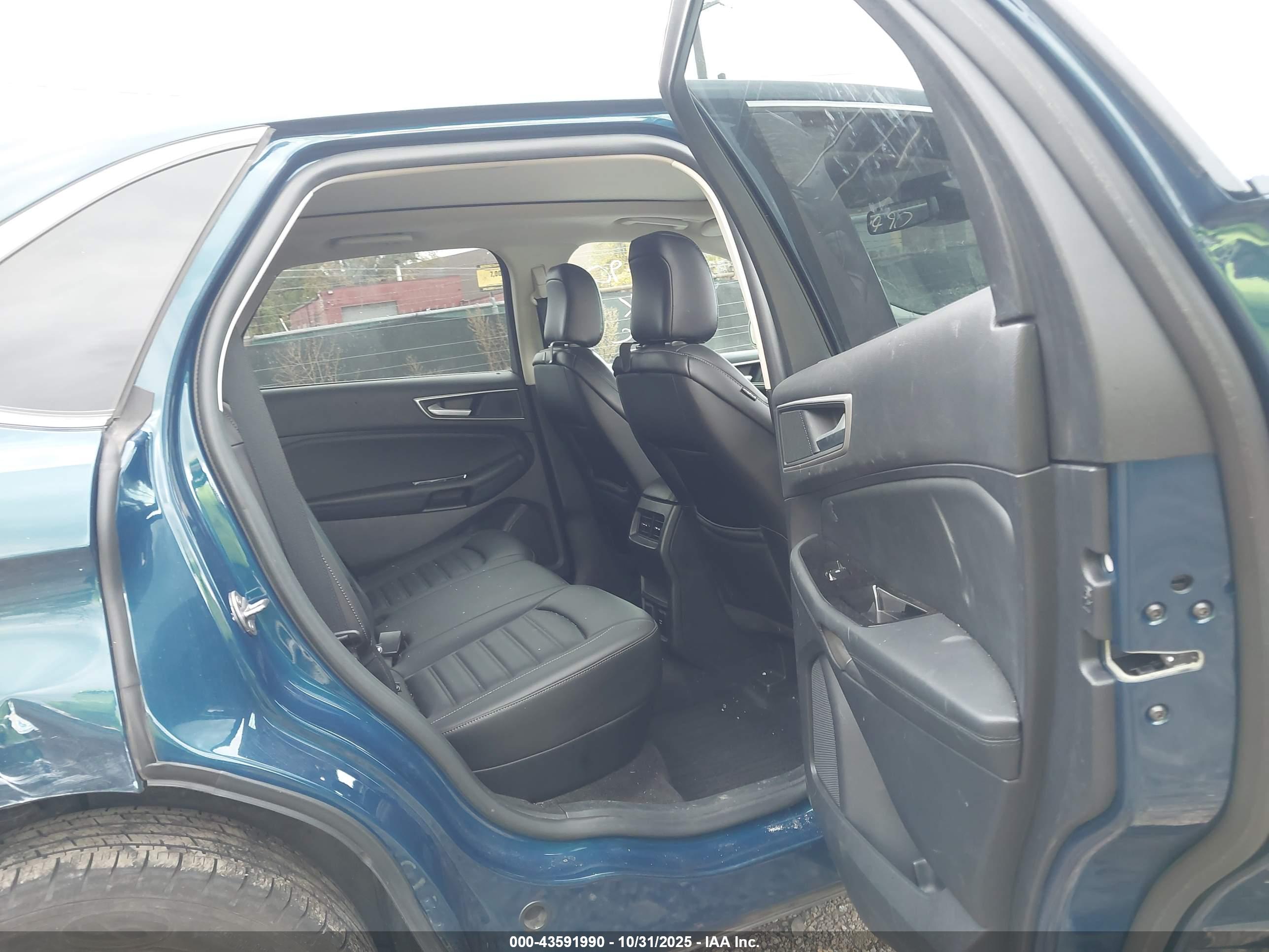 FORD EDGE image 8