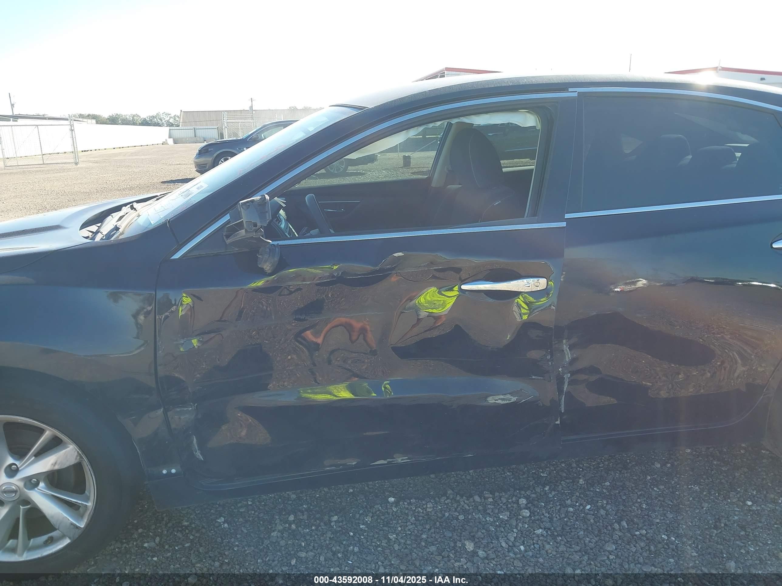 NISSAN ALTIMA image 6