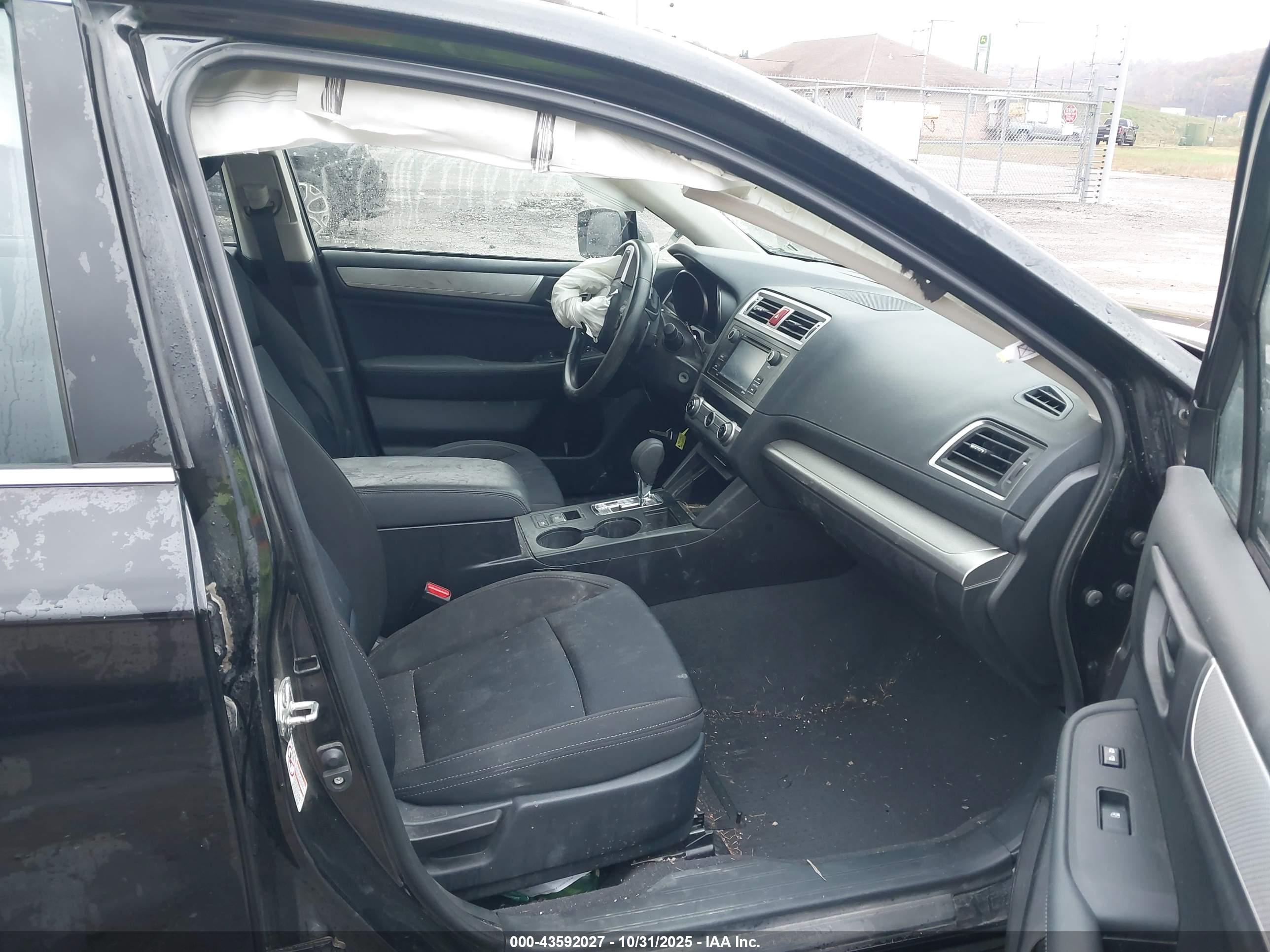 SUBARU LEGACY image 5