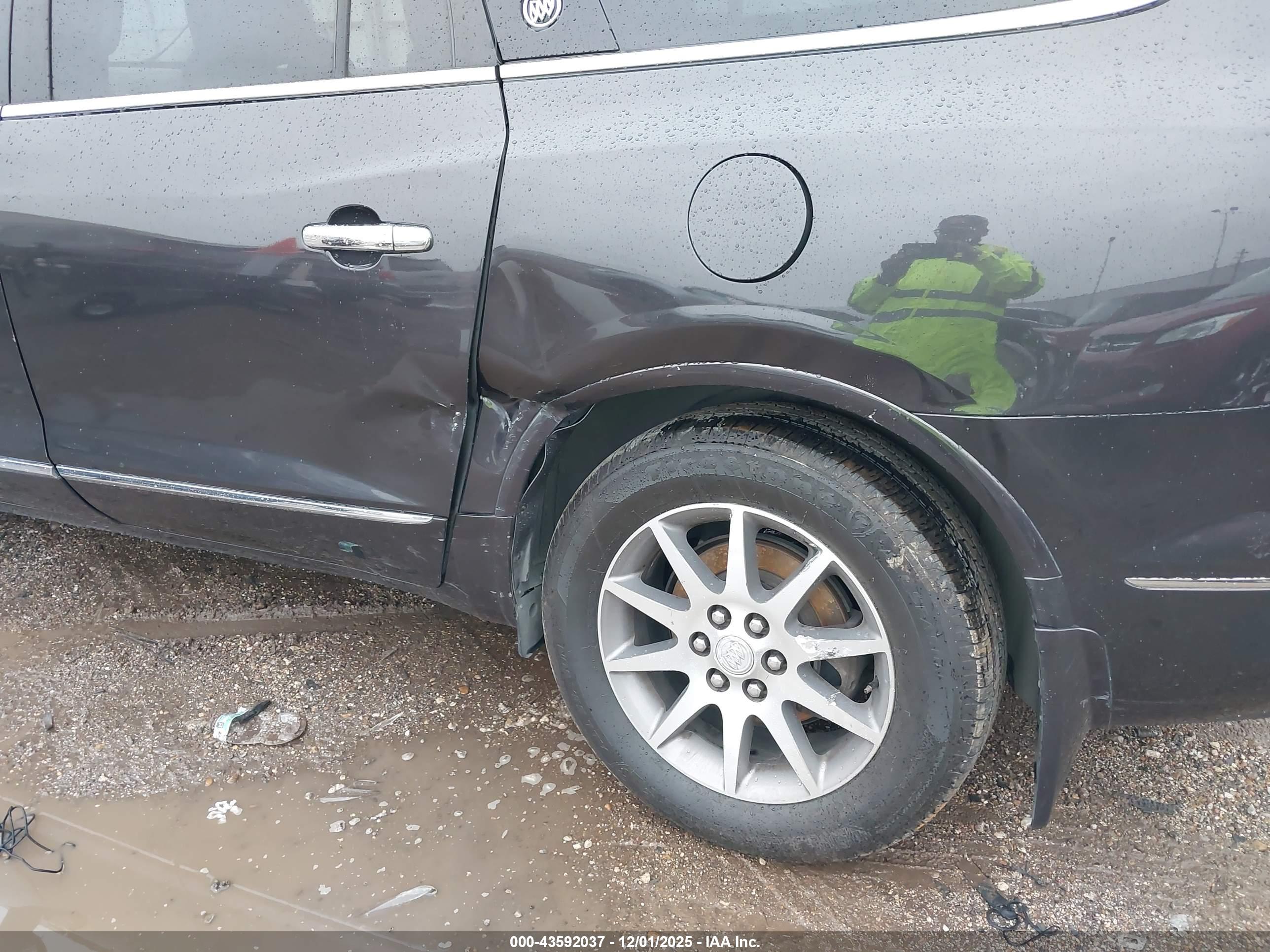 BUICK ENCLAVE image 6