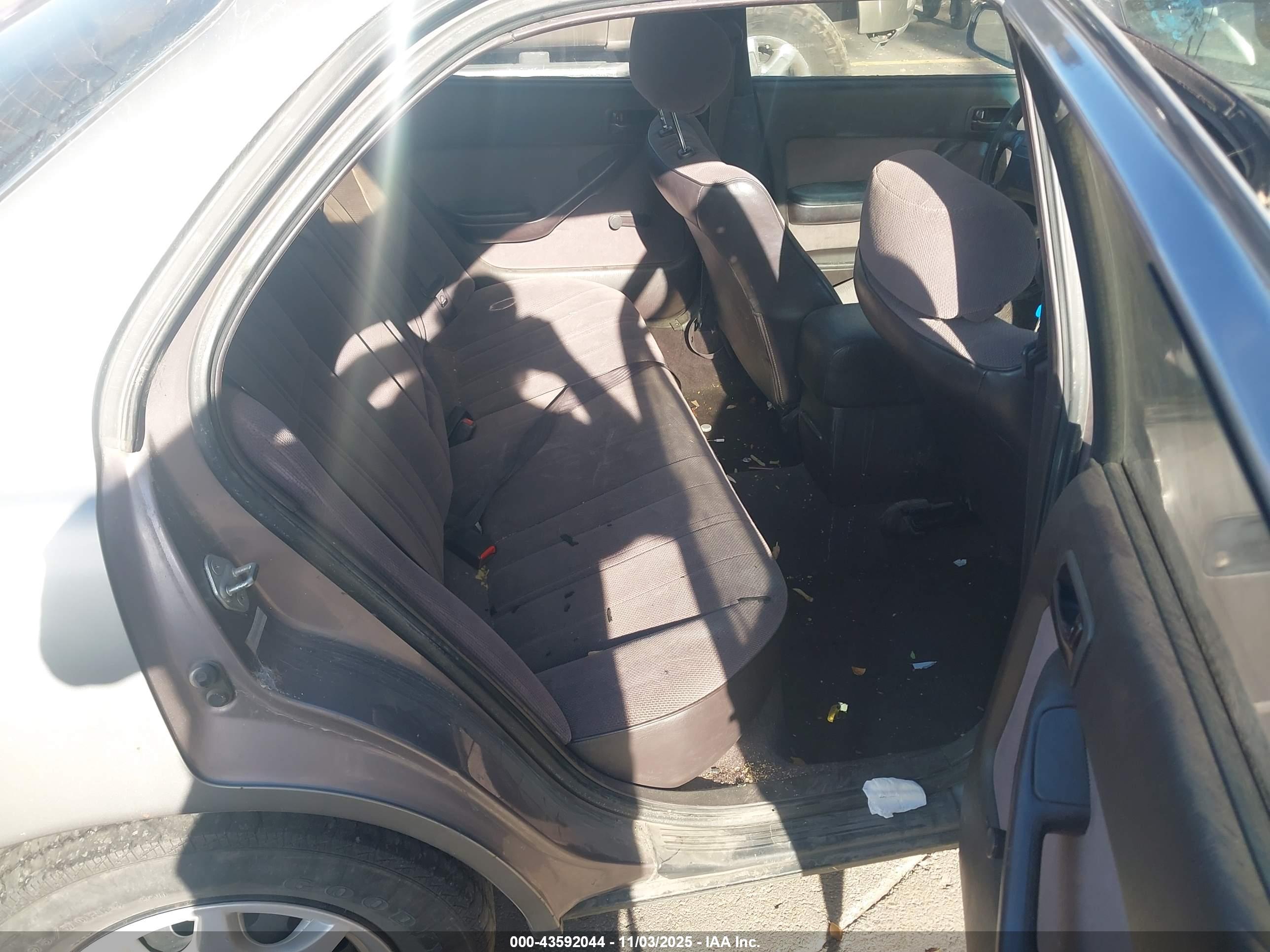 TOYOTA CAMRY image 8