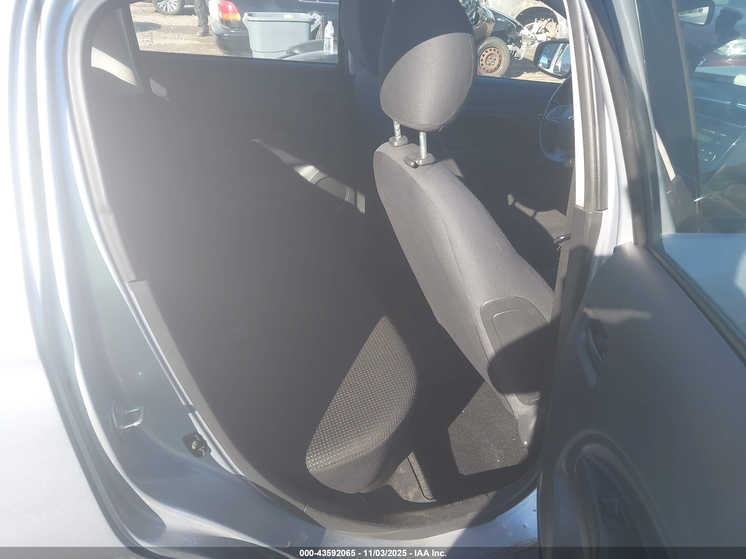 MITSUBISHI MIRAGE image 8