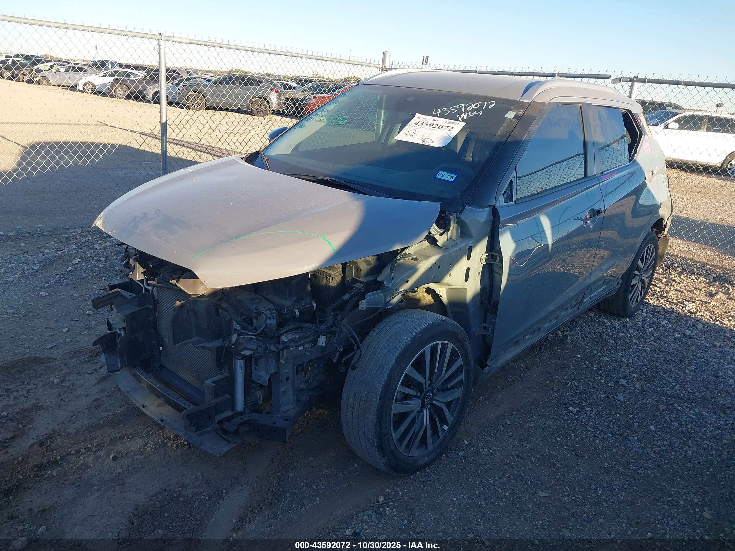 NISSAN KICKS image 2