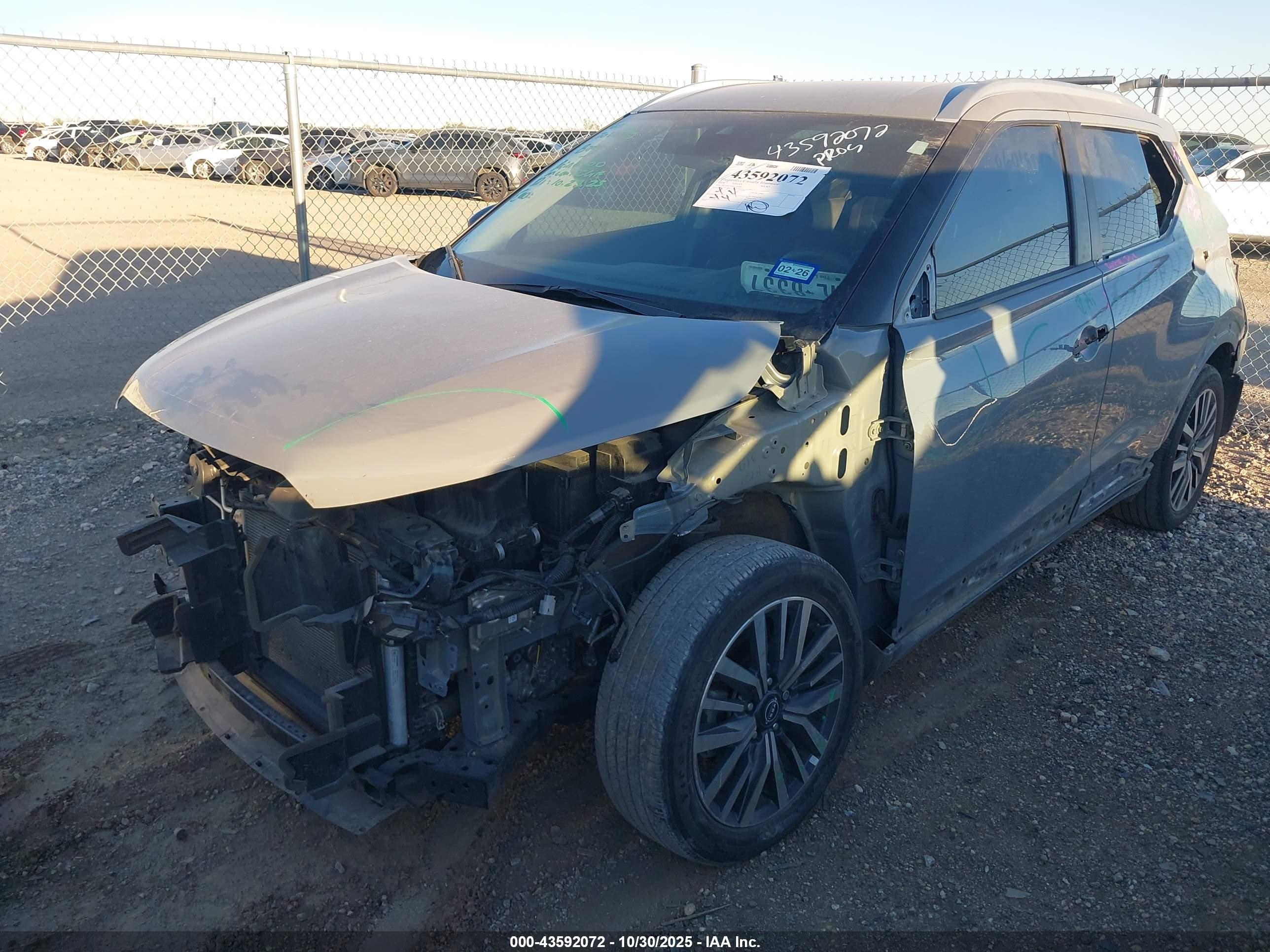 NISSAN KICKS image 6