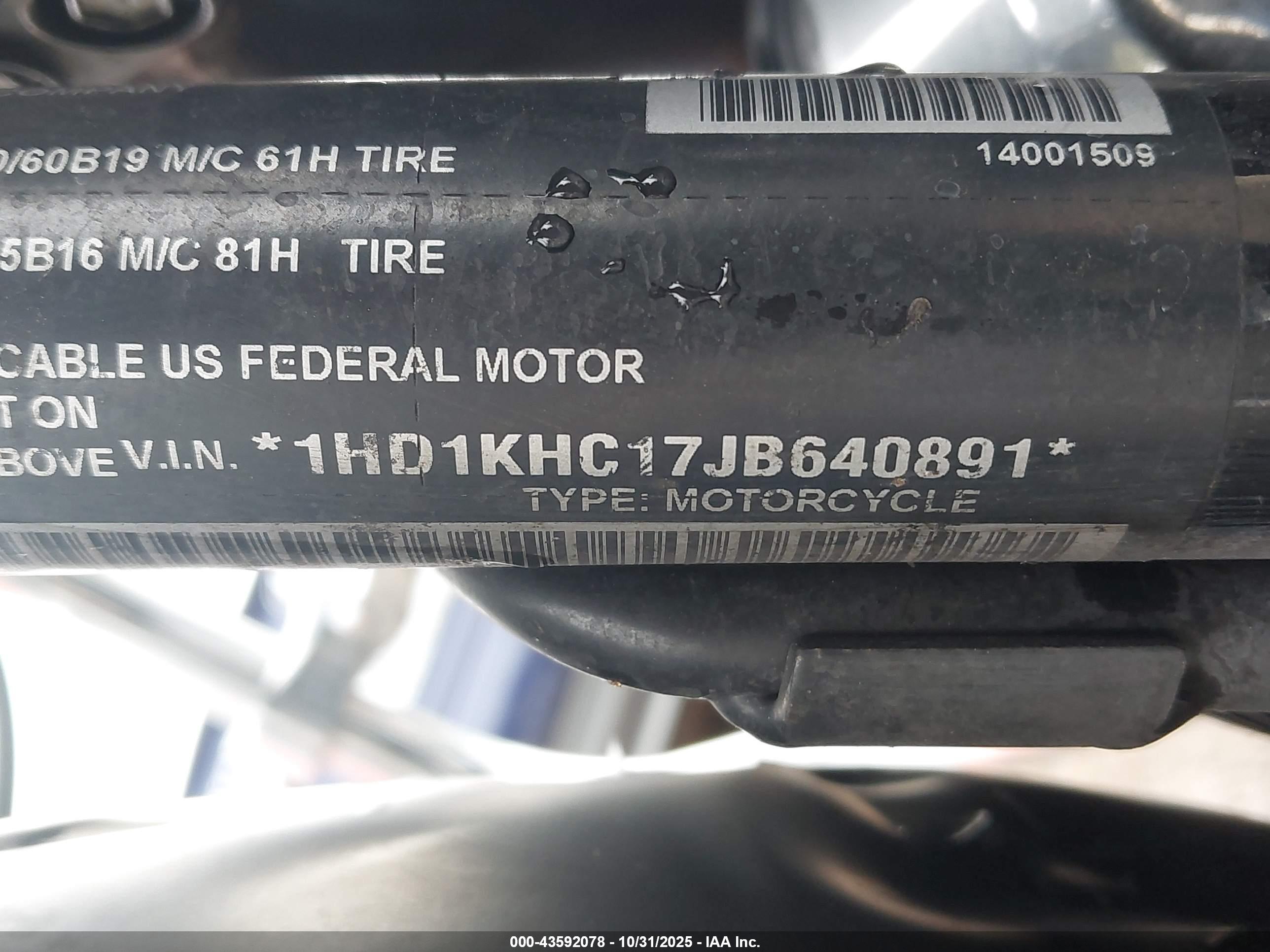 HARLEY-DAVIDSON FLTRX image 10