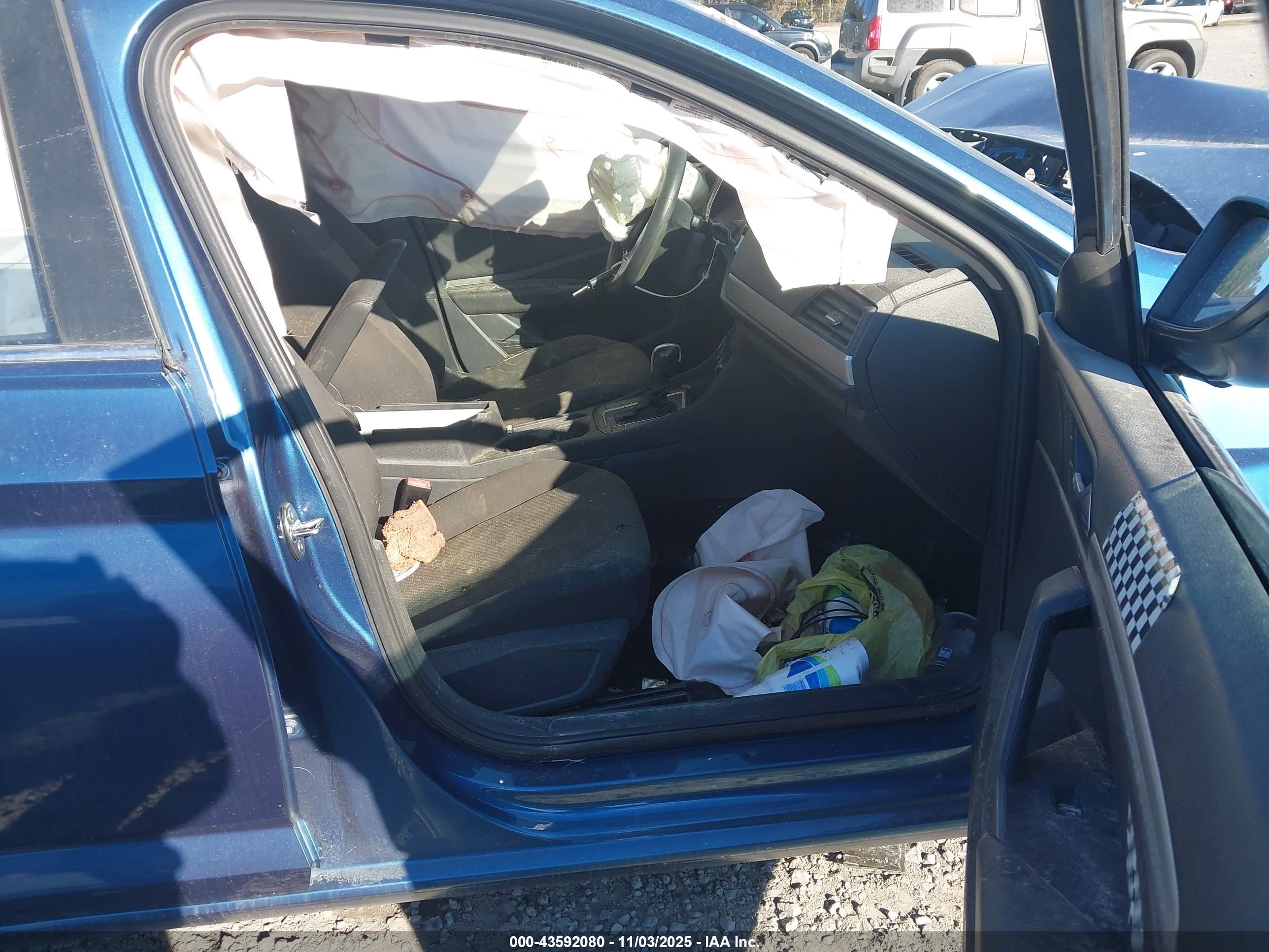 VOLKSWAGEN JETTA image 5