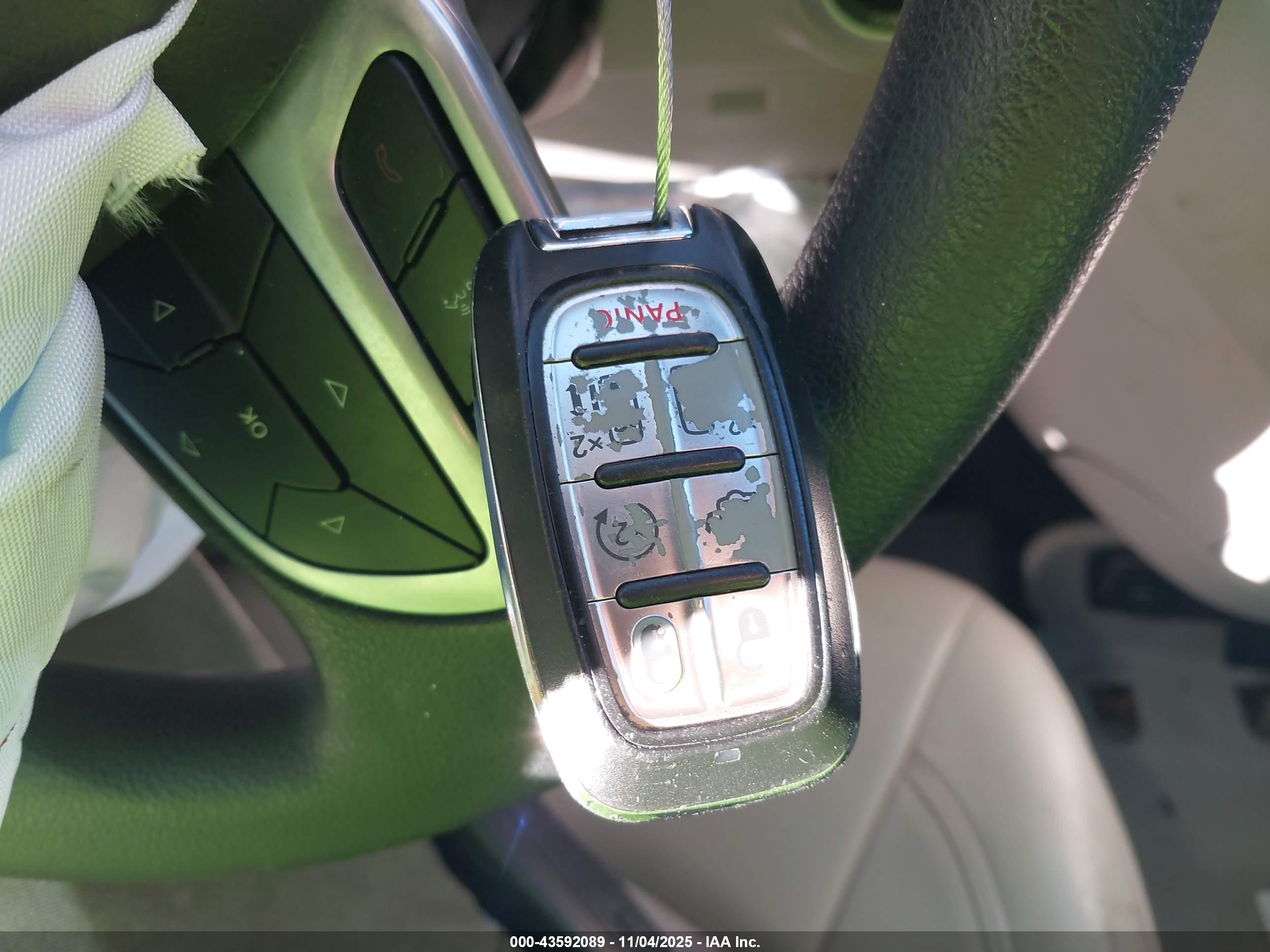 CHRYSLER VOYAGER image 11