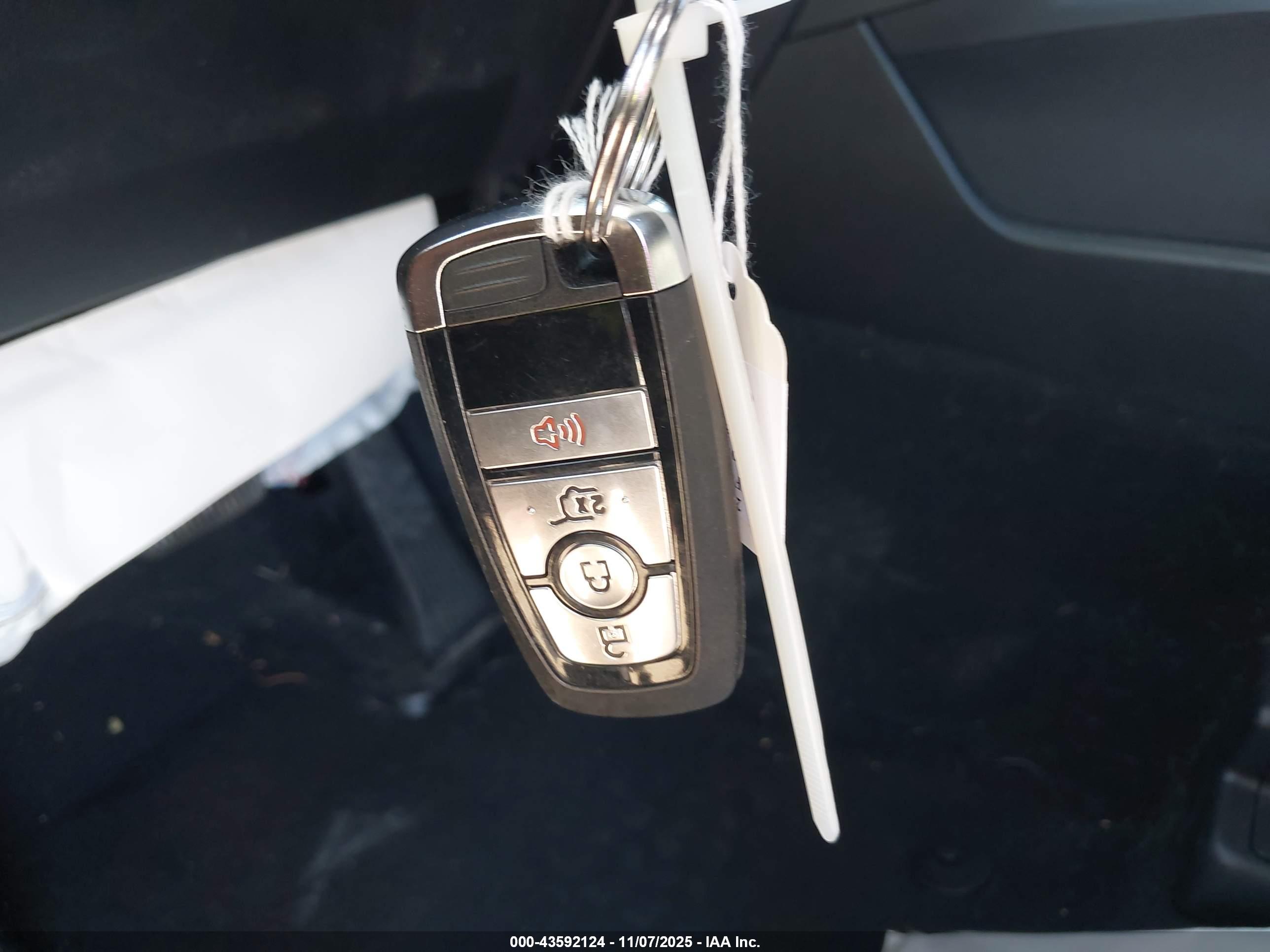 FORD EXPLORER image 11