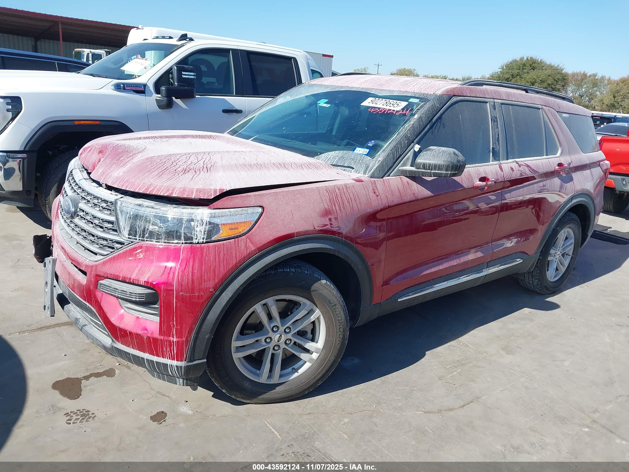 FORD EXPLORER image 2