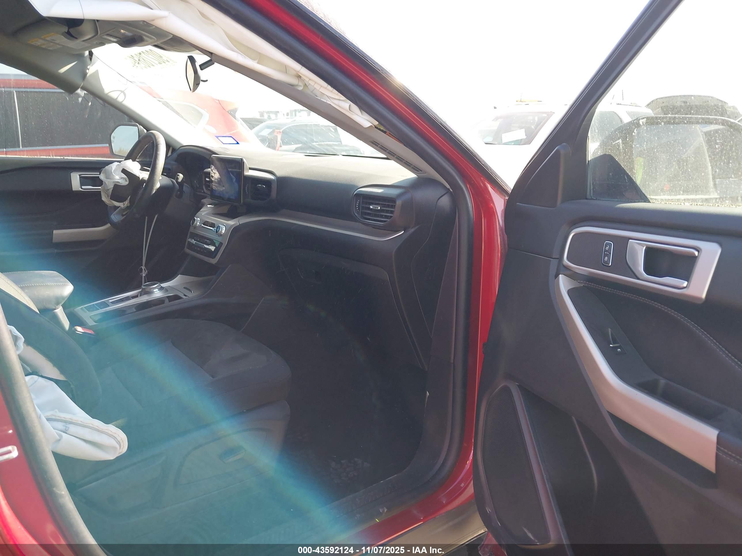FORD EXPLORER image 5
