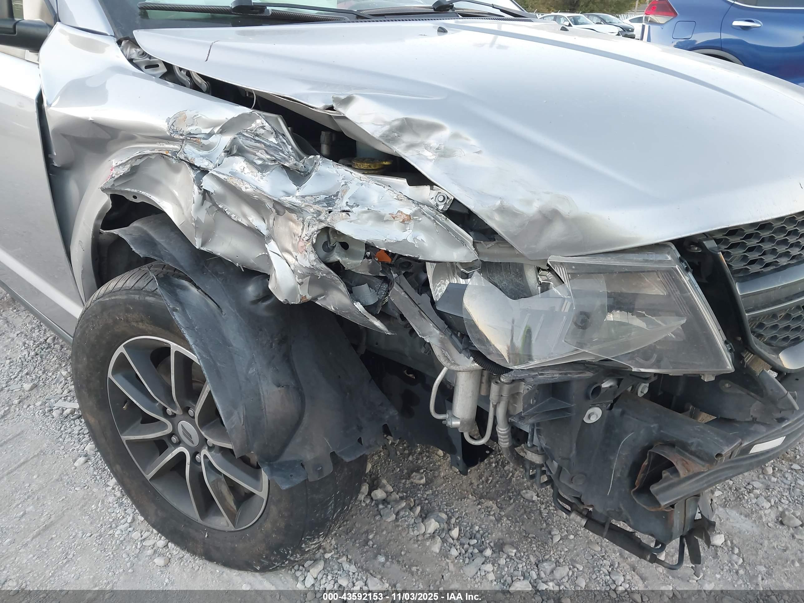 DODGE JOURNEY image 6