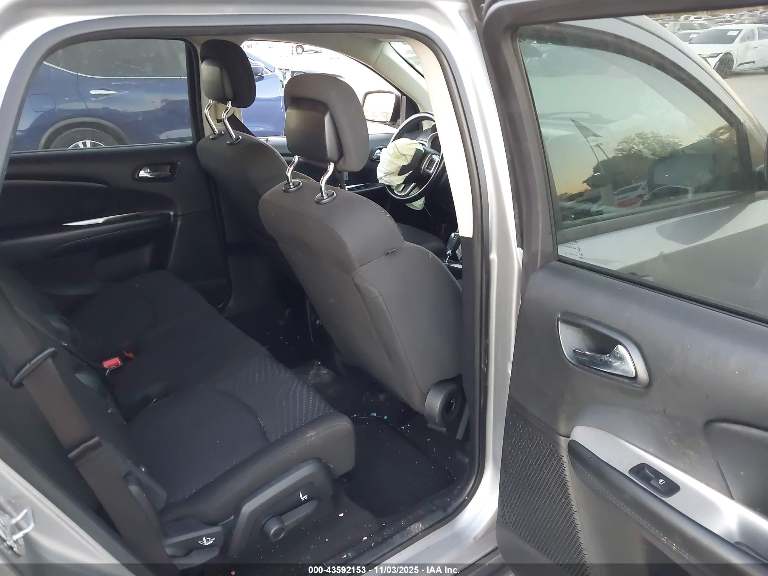 DODGE JOURNEY image 8