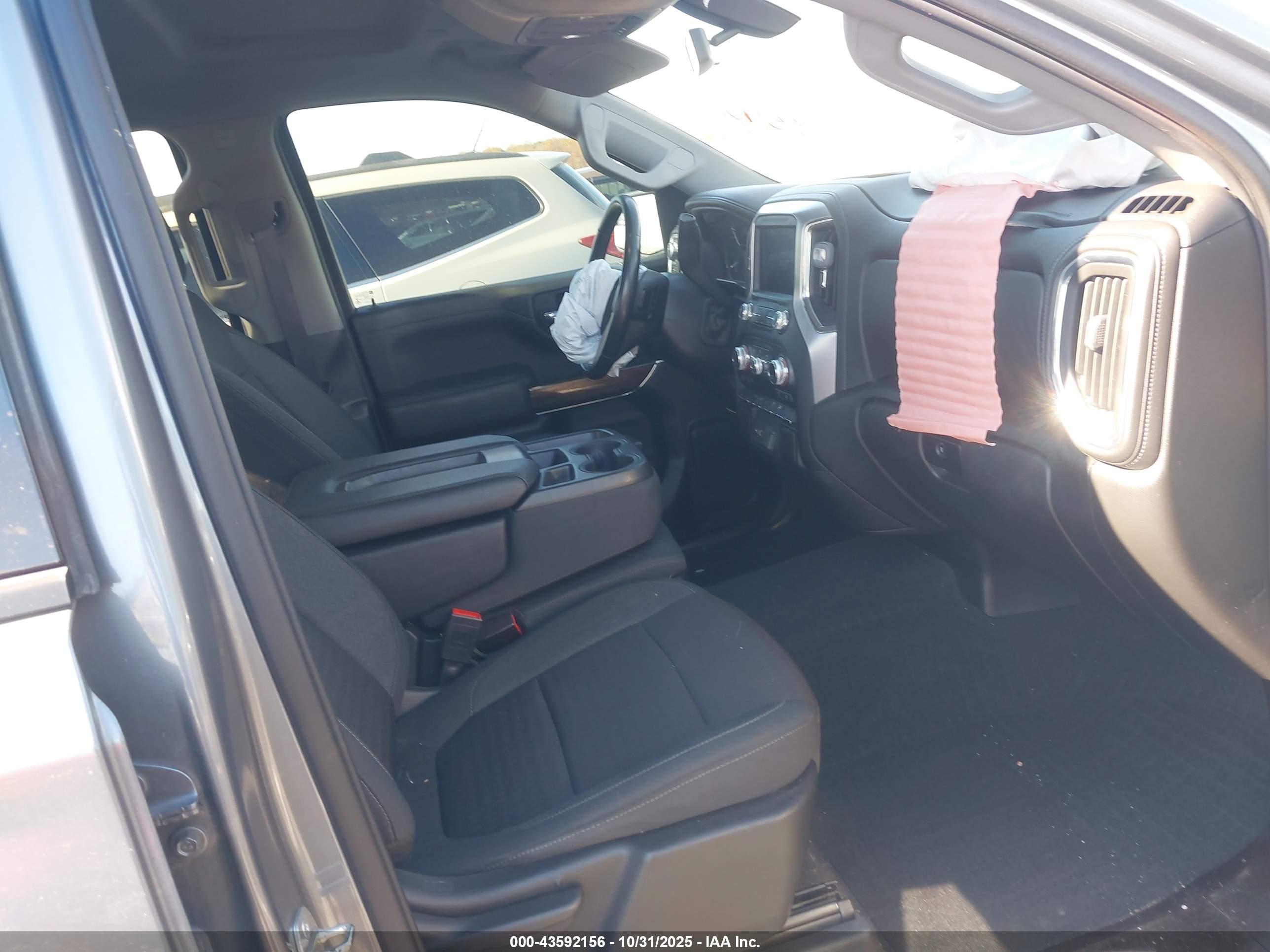 GMC SIERRA image 5