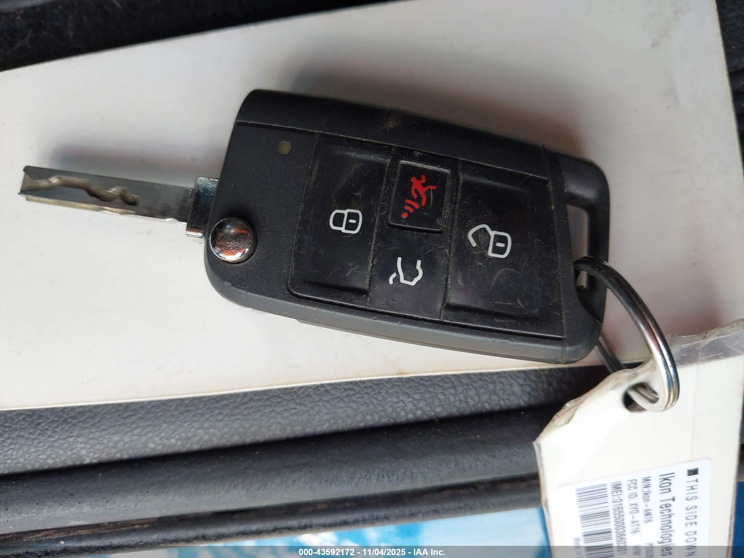 VOLKSWAGEN TIGUAN image 11