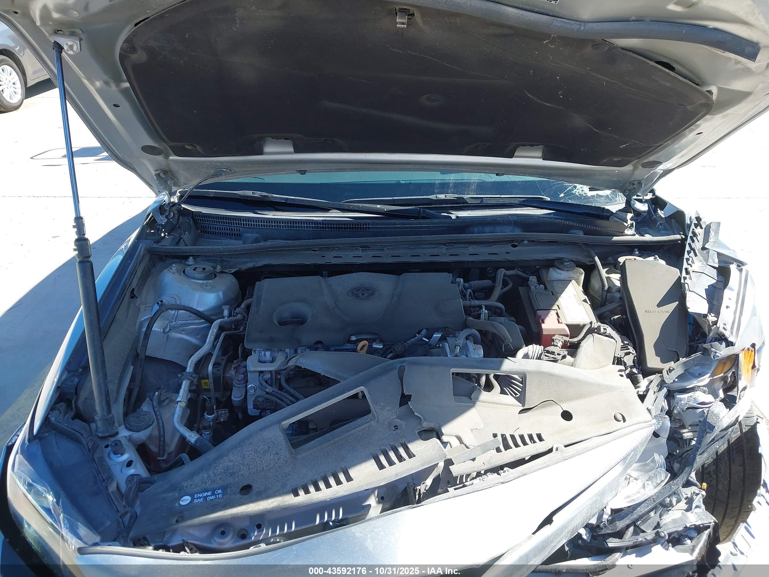 TOYOTA CAMRY image 10