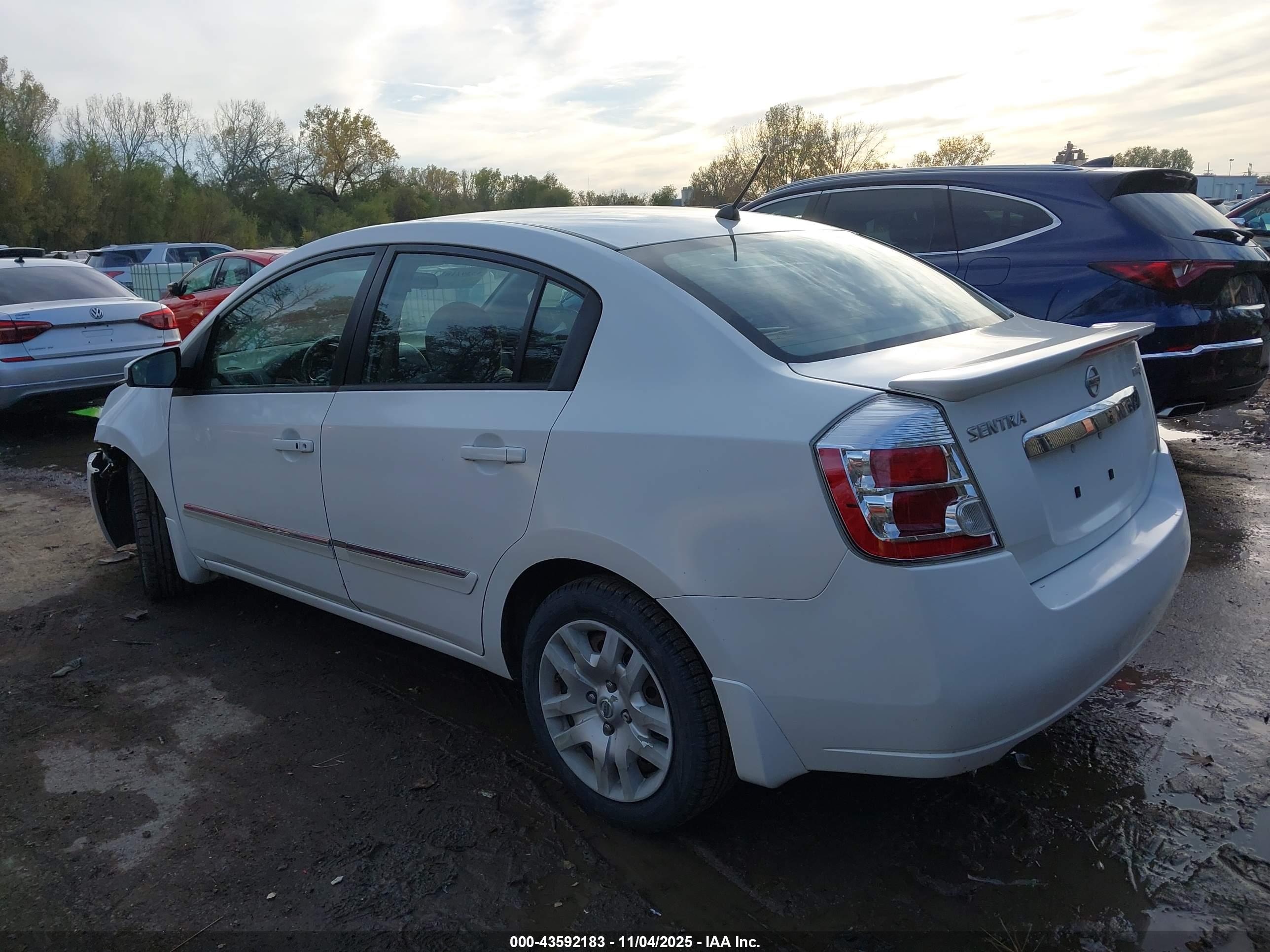 NISSAN SENTRA image 3