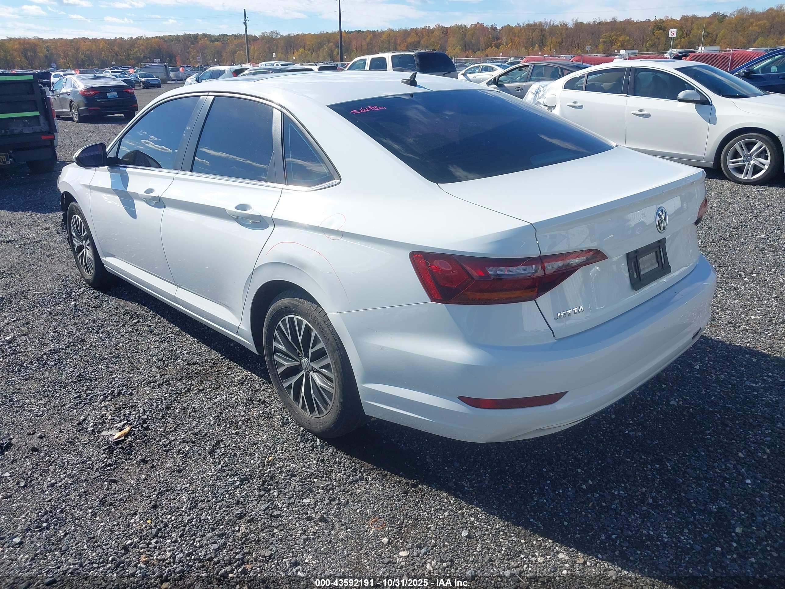 VOLKSWAGEN JETTA image 3