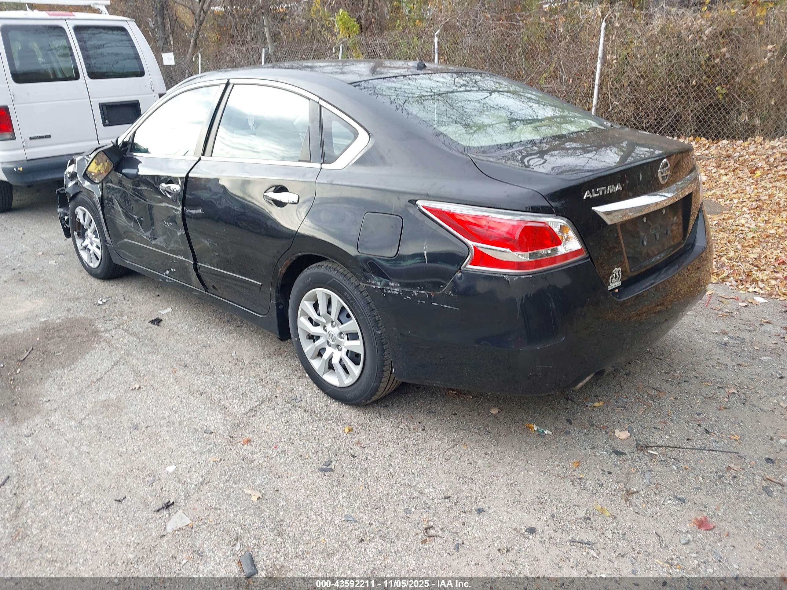 NISSAN ALTIMA image 3